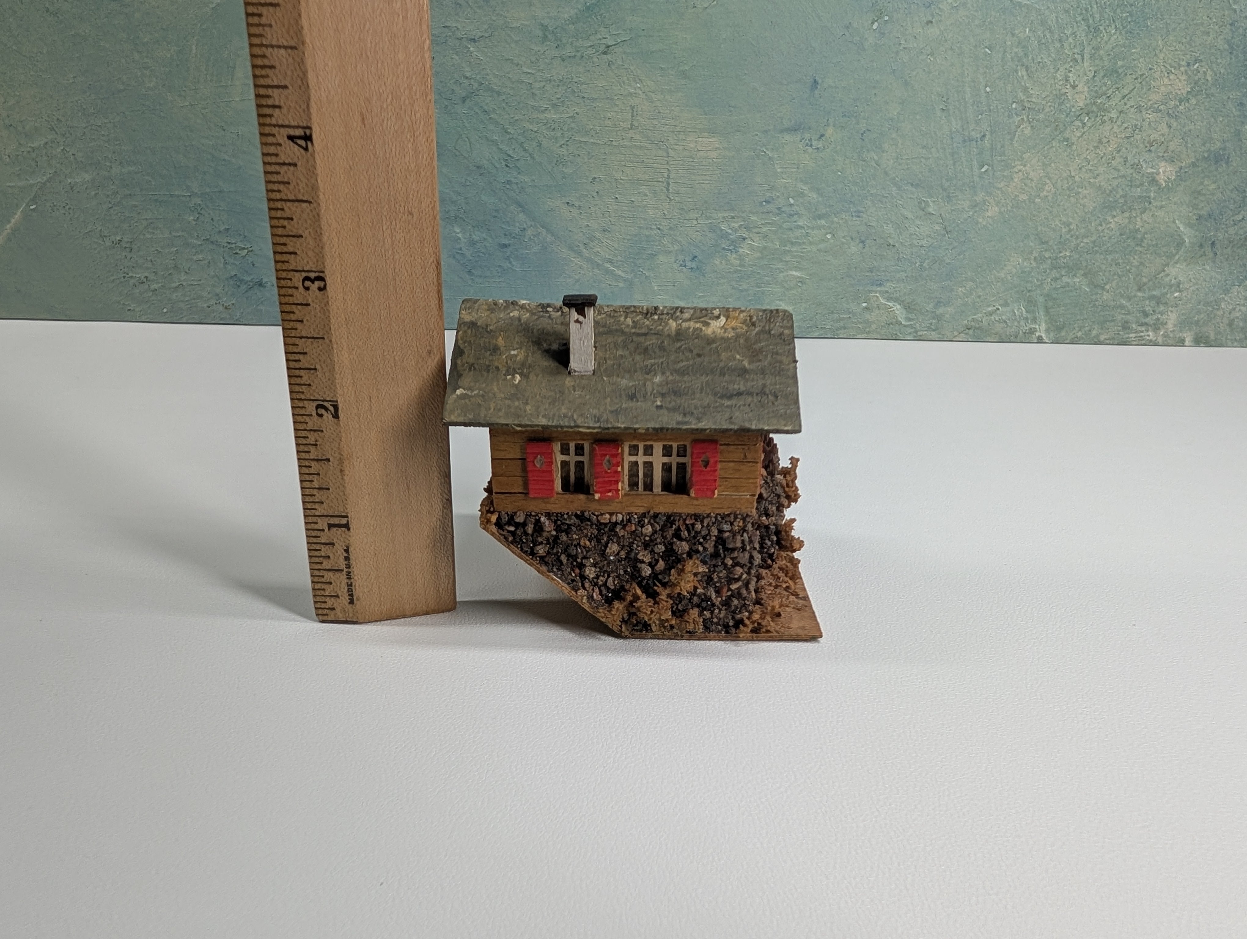 USED Faller 294 HO Scale House on Hill