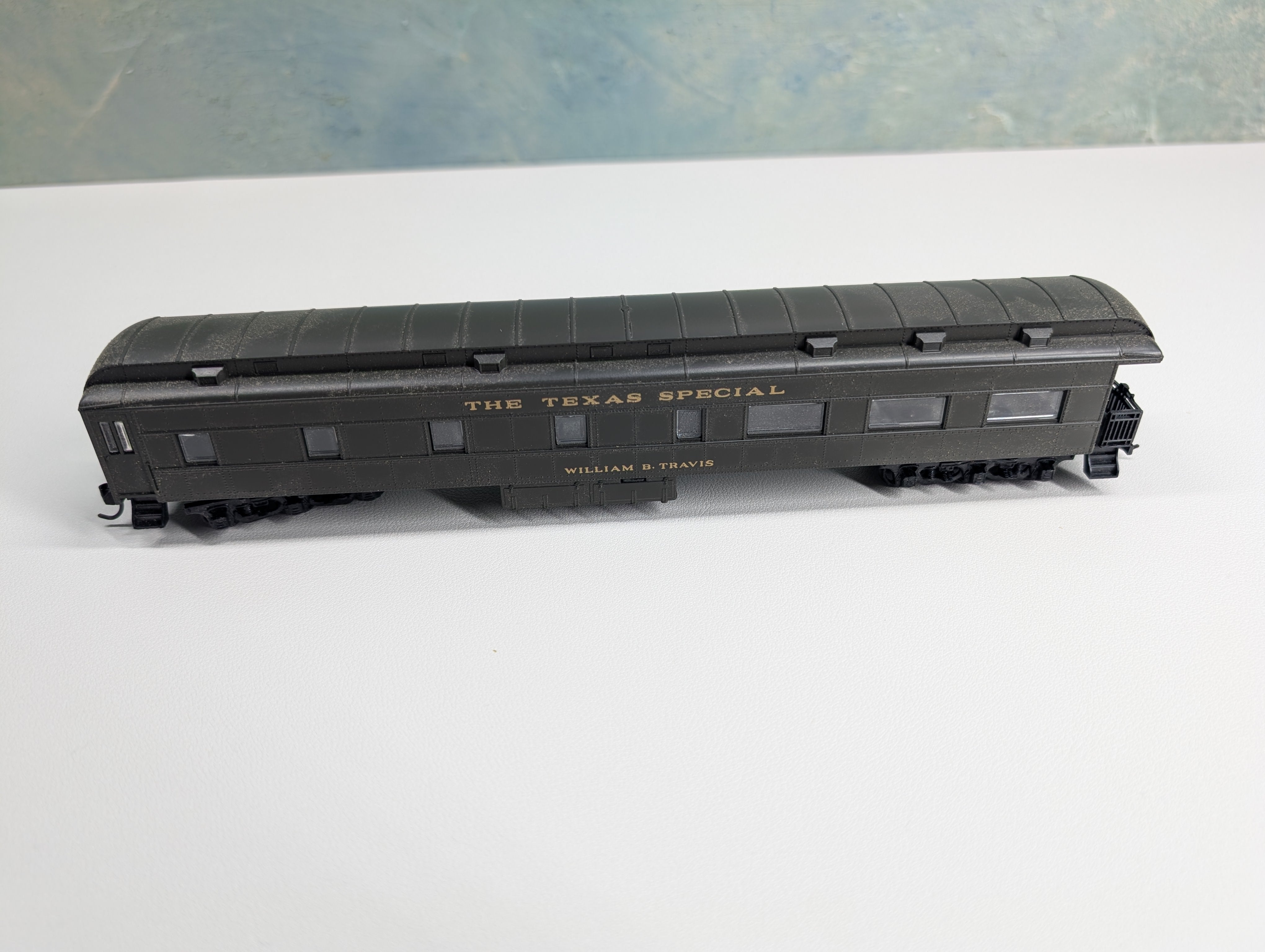 USED Athearn #5595 HO Scale Observation Passenger Car MKT Texas Special William B Travis, Bev-Bel