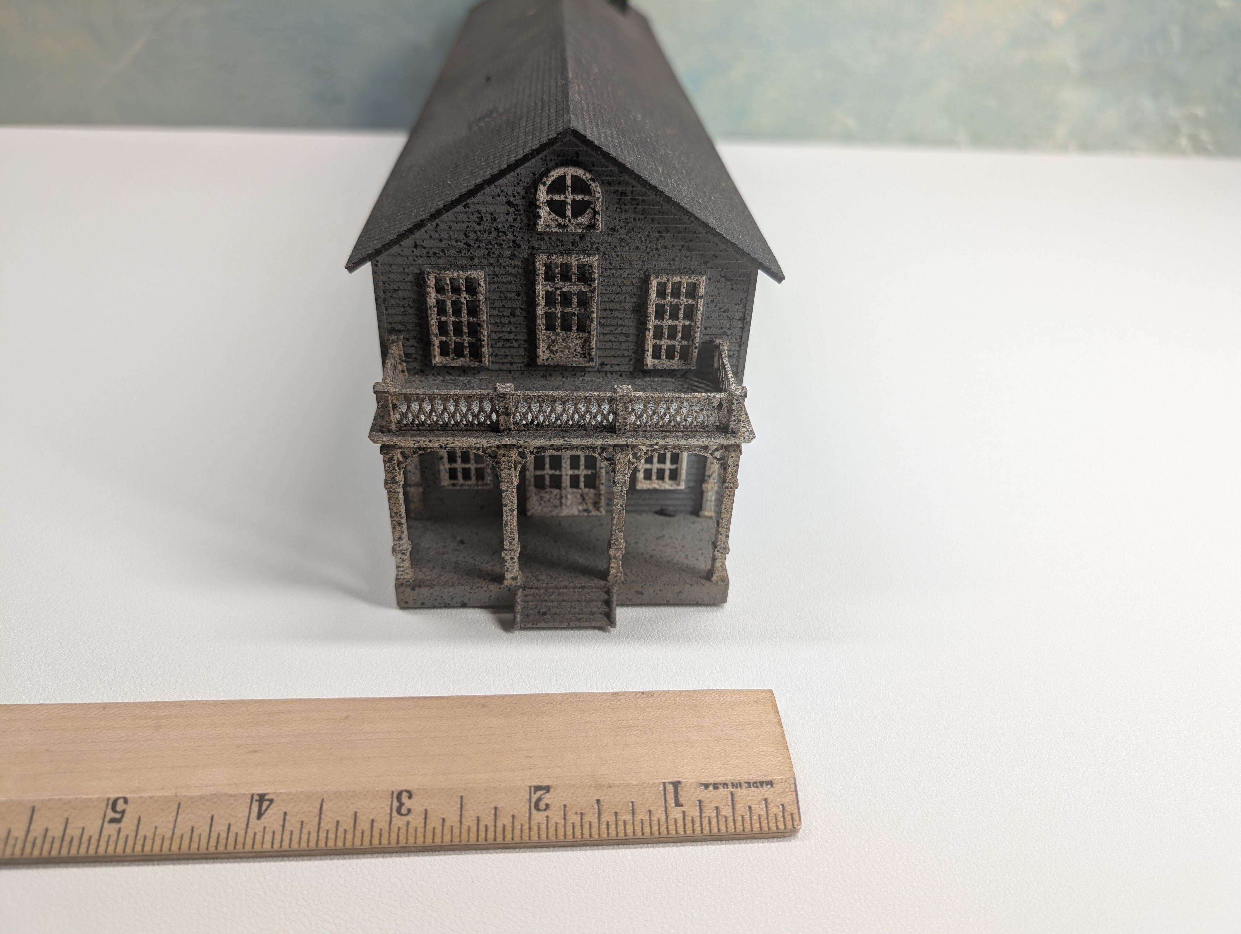 USED HO Scale Long Building with Docks & Front Porch, Weathered, Office, Warehouse, Old Building