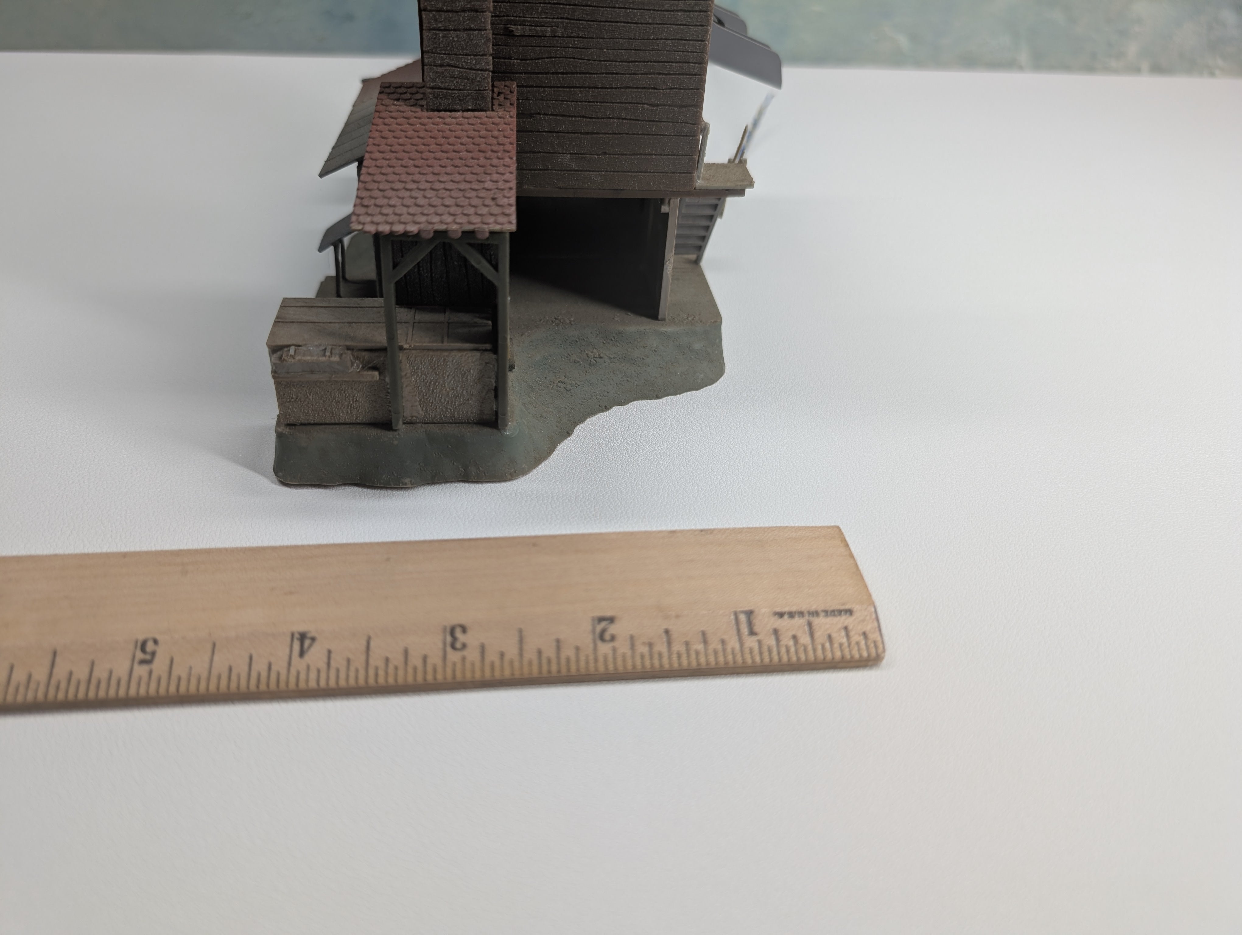 USED Vollmer 5723/48 HO Scale Gravel Silo Factory, Tested