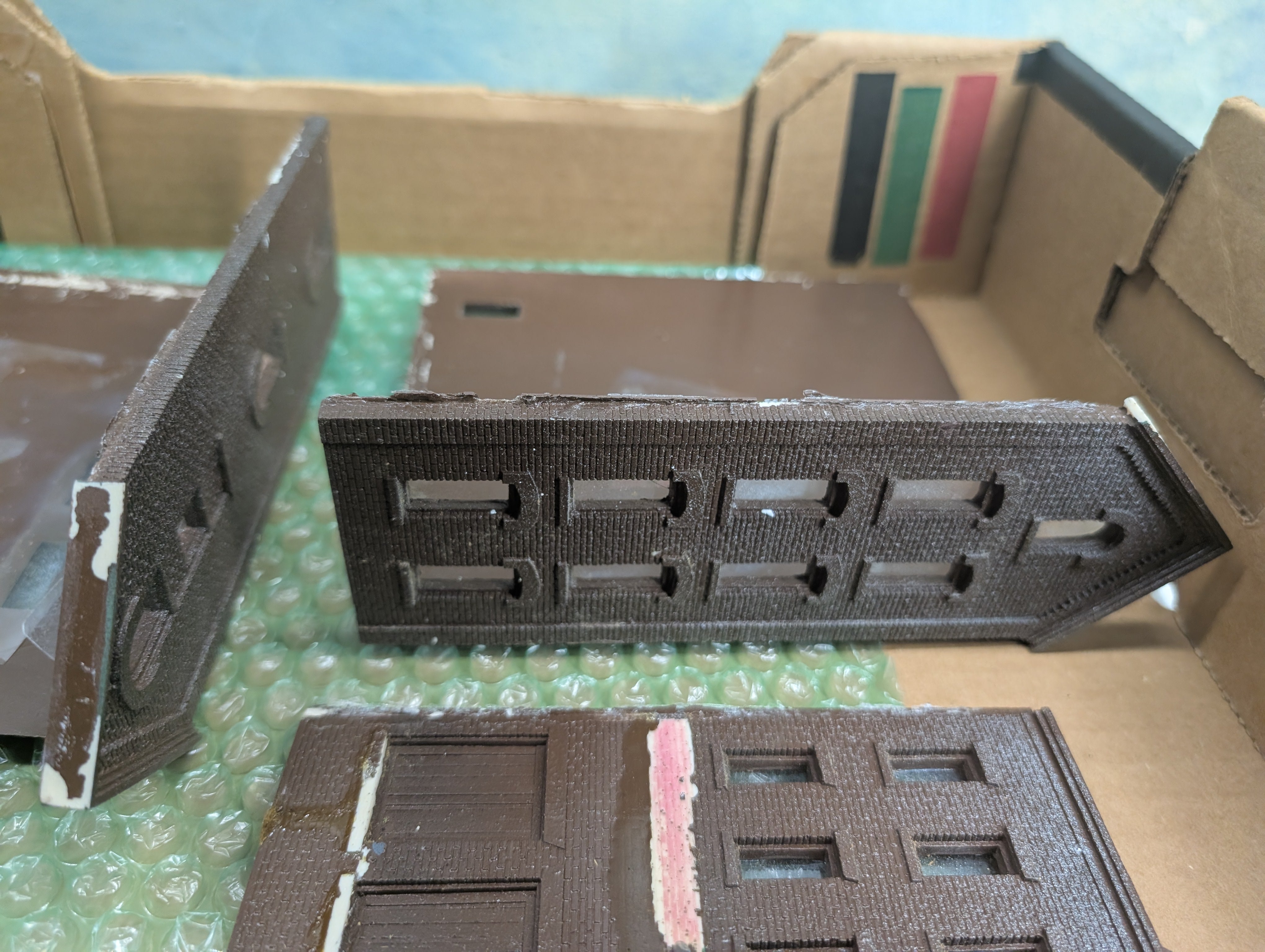 USED Magnuson Models M-510 HO Scale The Fountain Brewery Structure - Resin Kit