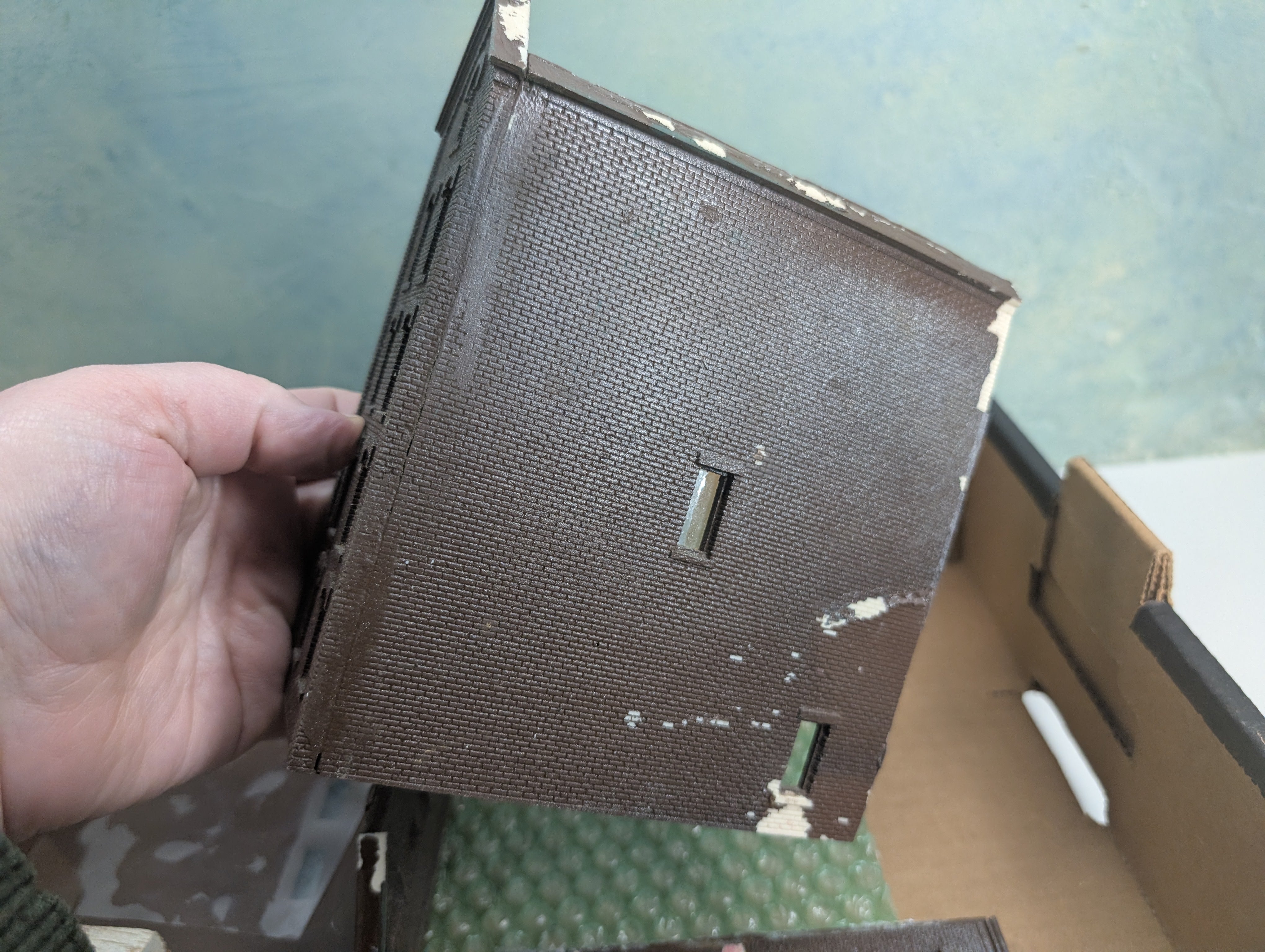 USED Magnuson Models M-510 HO Scale The Fountain Brewery Structure - Resin Kit