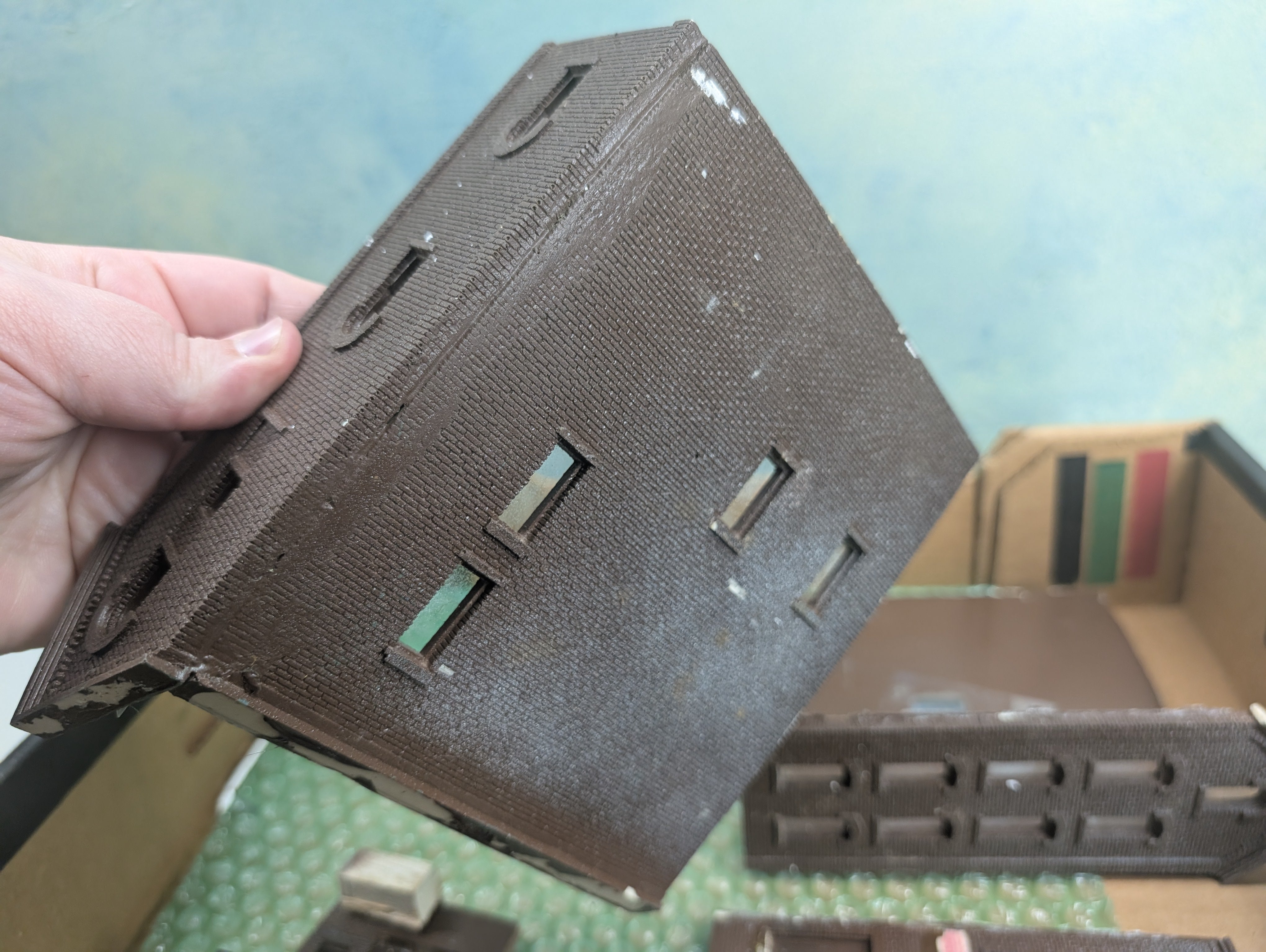 USED Magnuson Models M-510 HO Scale The Fountain Brewery Structure - Resin Kit