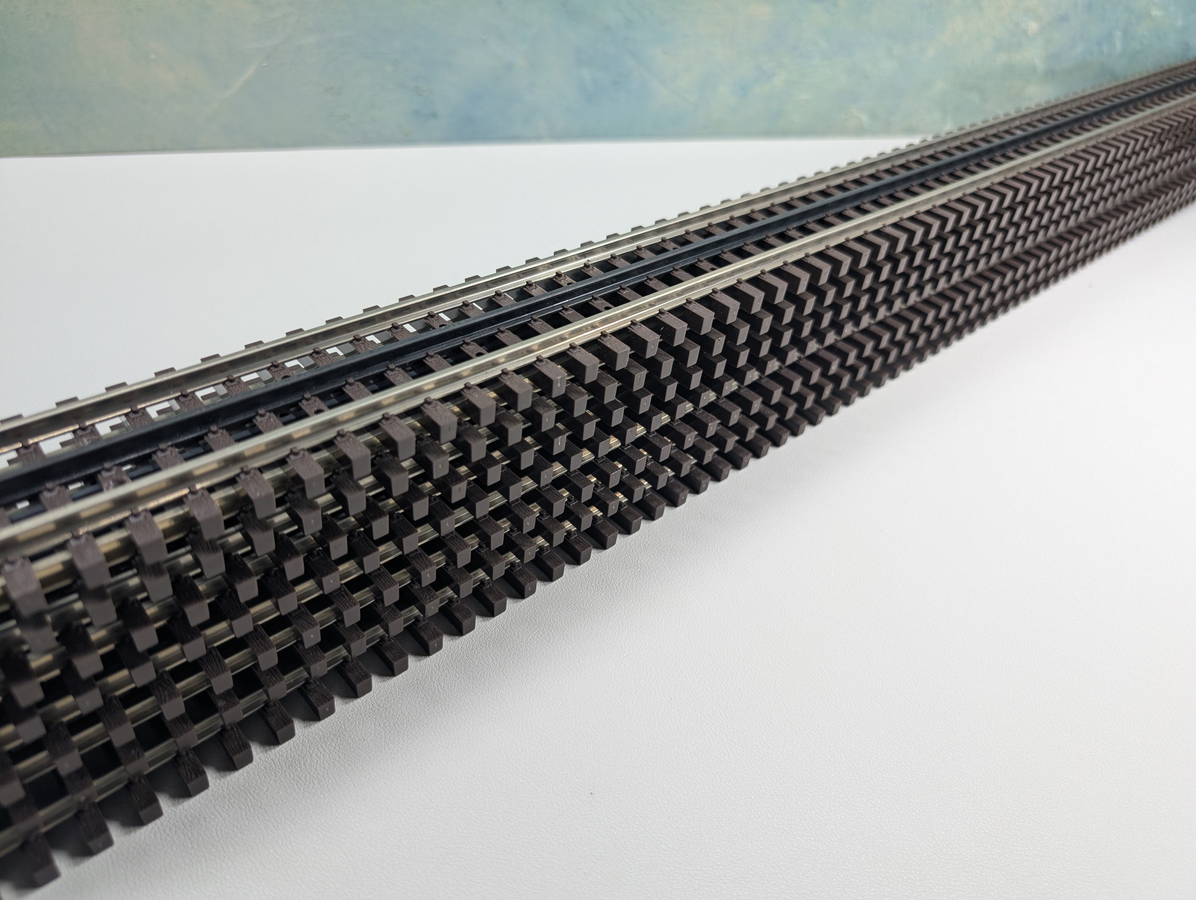 USED Atlas 6056 O 40" Custom Flex Track w/ Simulated Wood Ties (7 pcs)