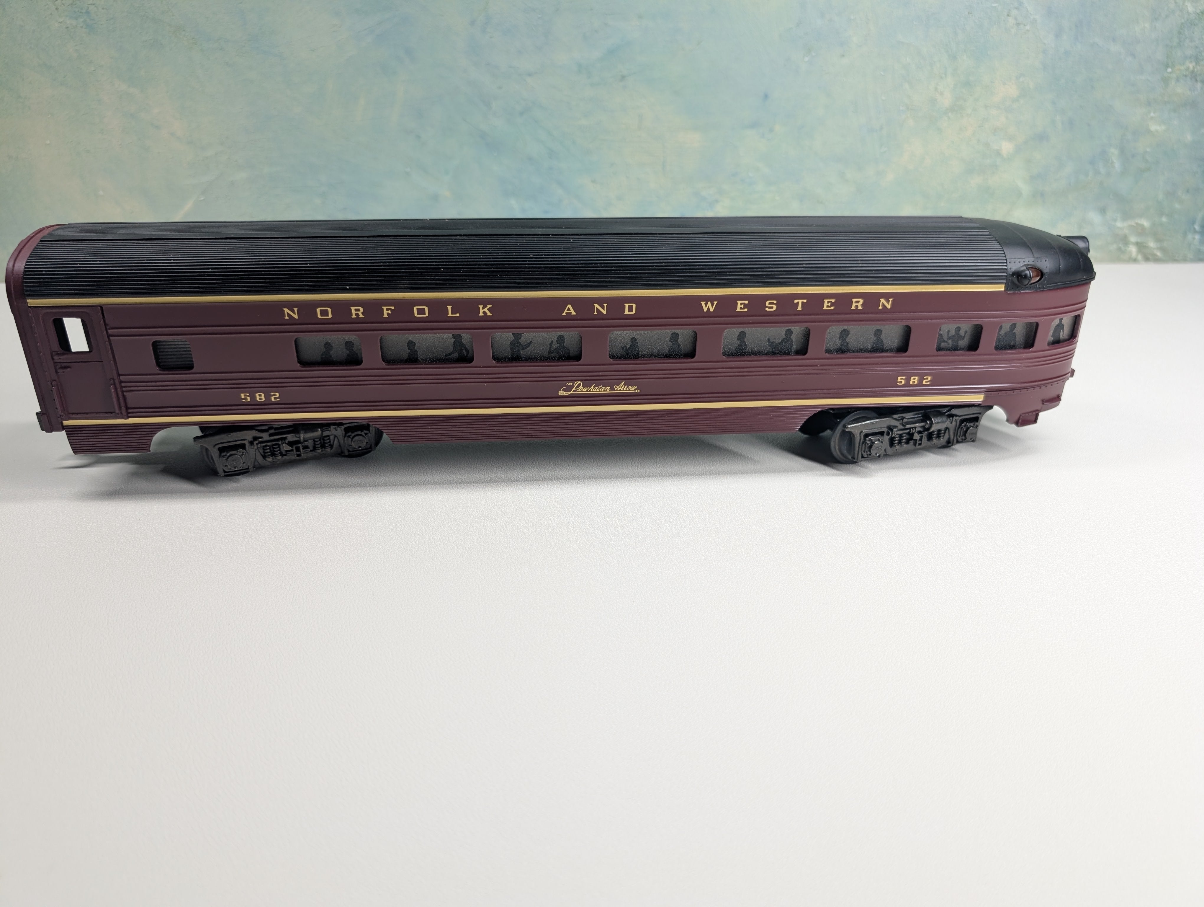 USED MTH Premier 20-6014 O OBS Passenger Car, 3 Rail Norfolk & Western #582 Powhatan Arrow