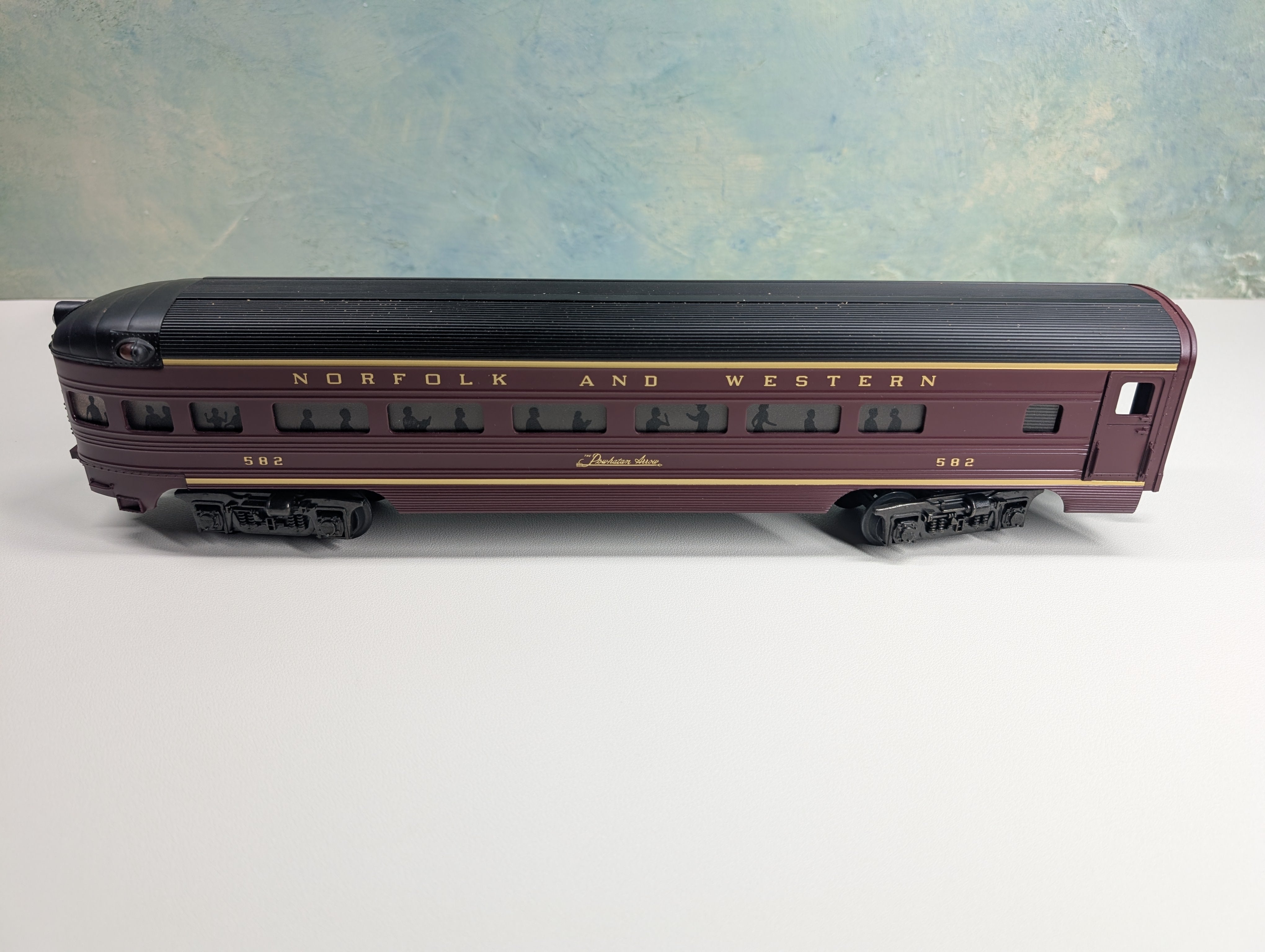 USED MTH Premier 20-6014 O OBS Passenger Car, 3 Rail Norfolk & Western #582 Powhatan Arrow