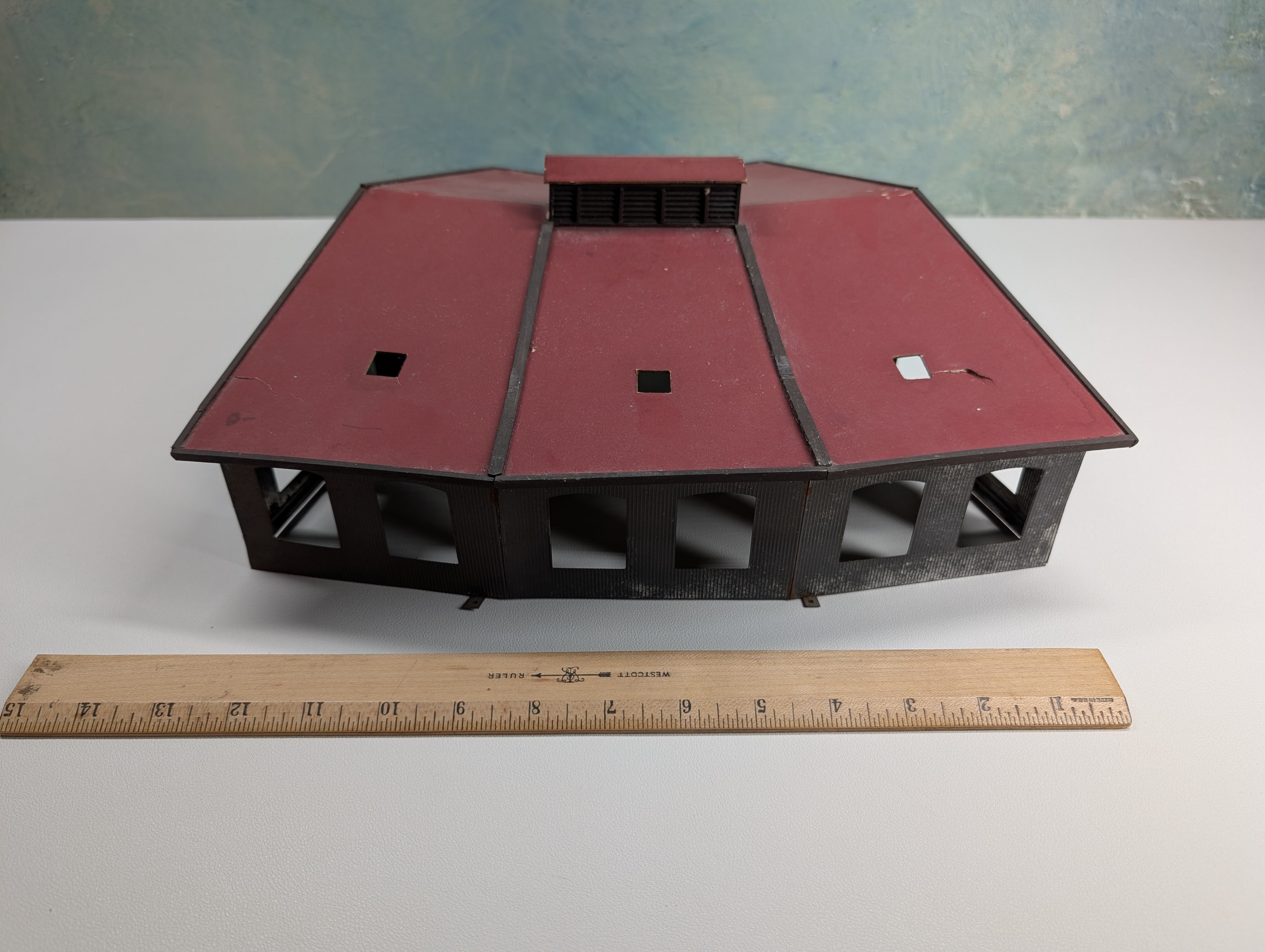 USED Suydam HO Scale 3 Stall Roundhouse