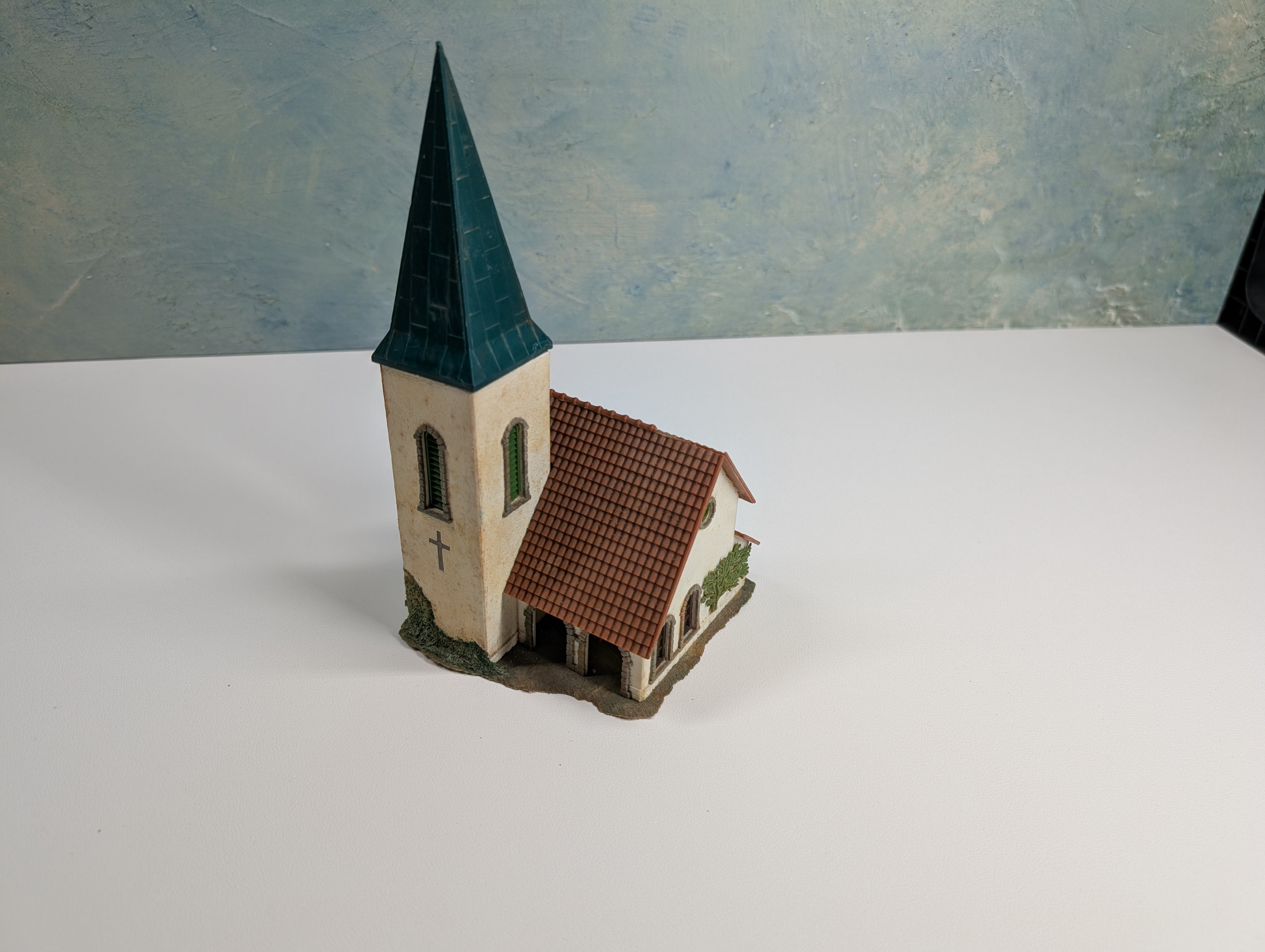 USED HO Scale Church