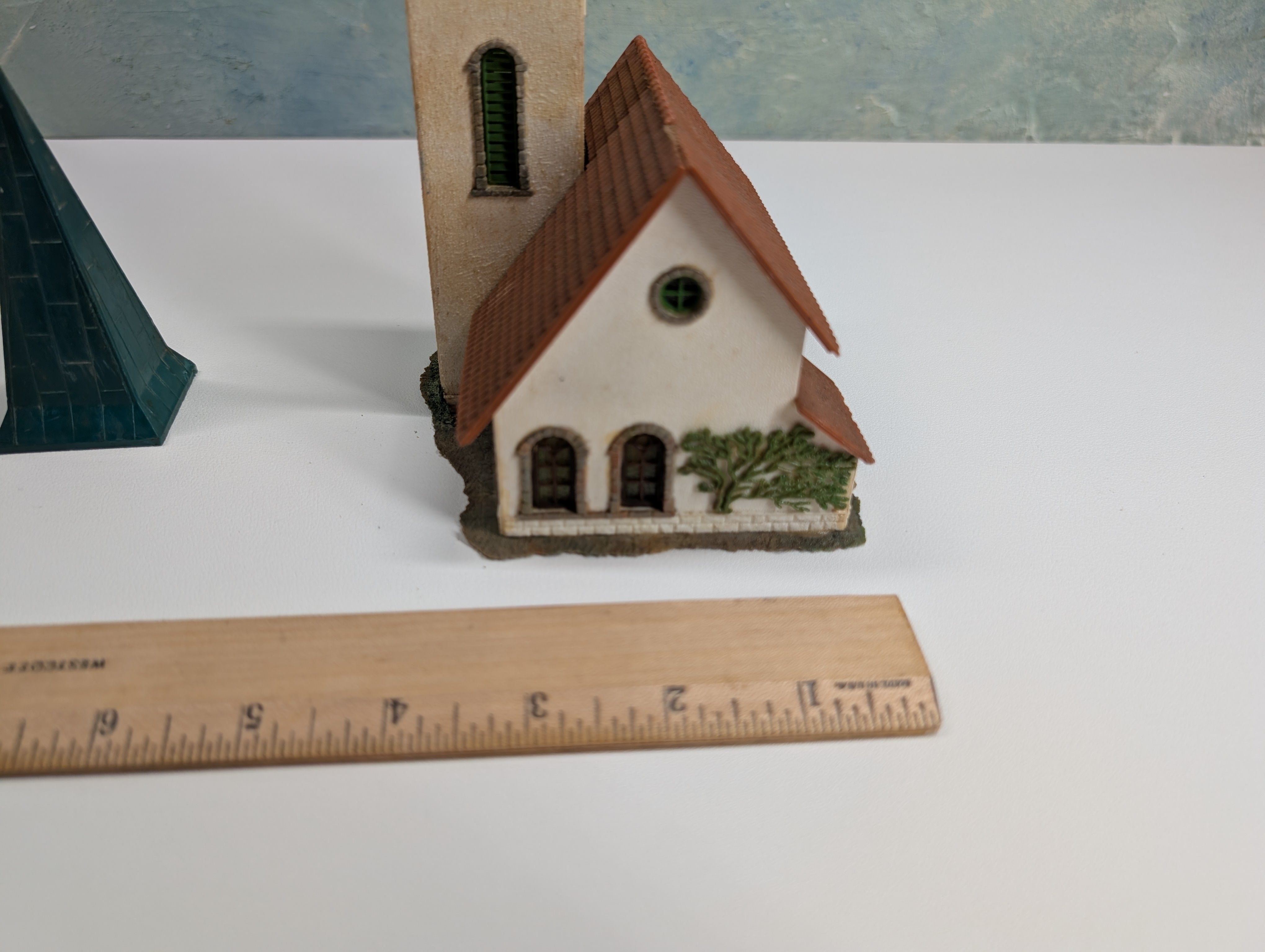 USED HO Scale Church