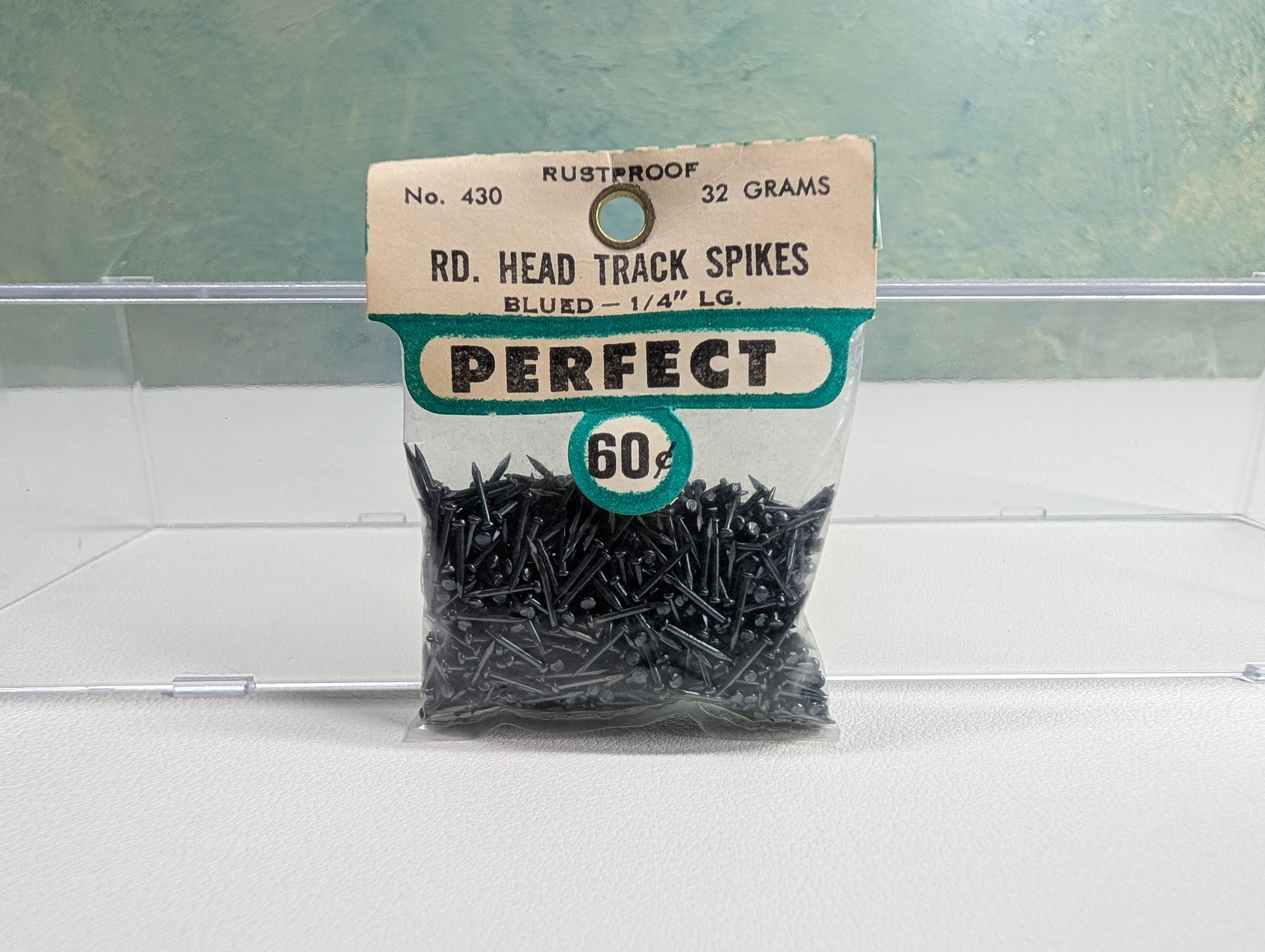 USED Perfect Parts Co 430 HO Scale Rust-Proof Round Head Track Spikes Blued 1/4" LG - 32 Grams