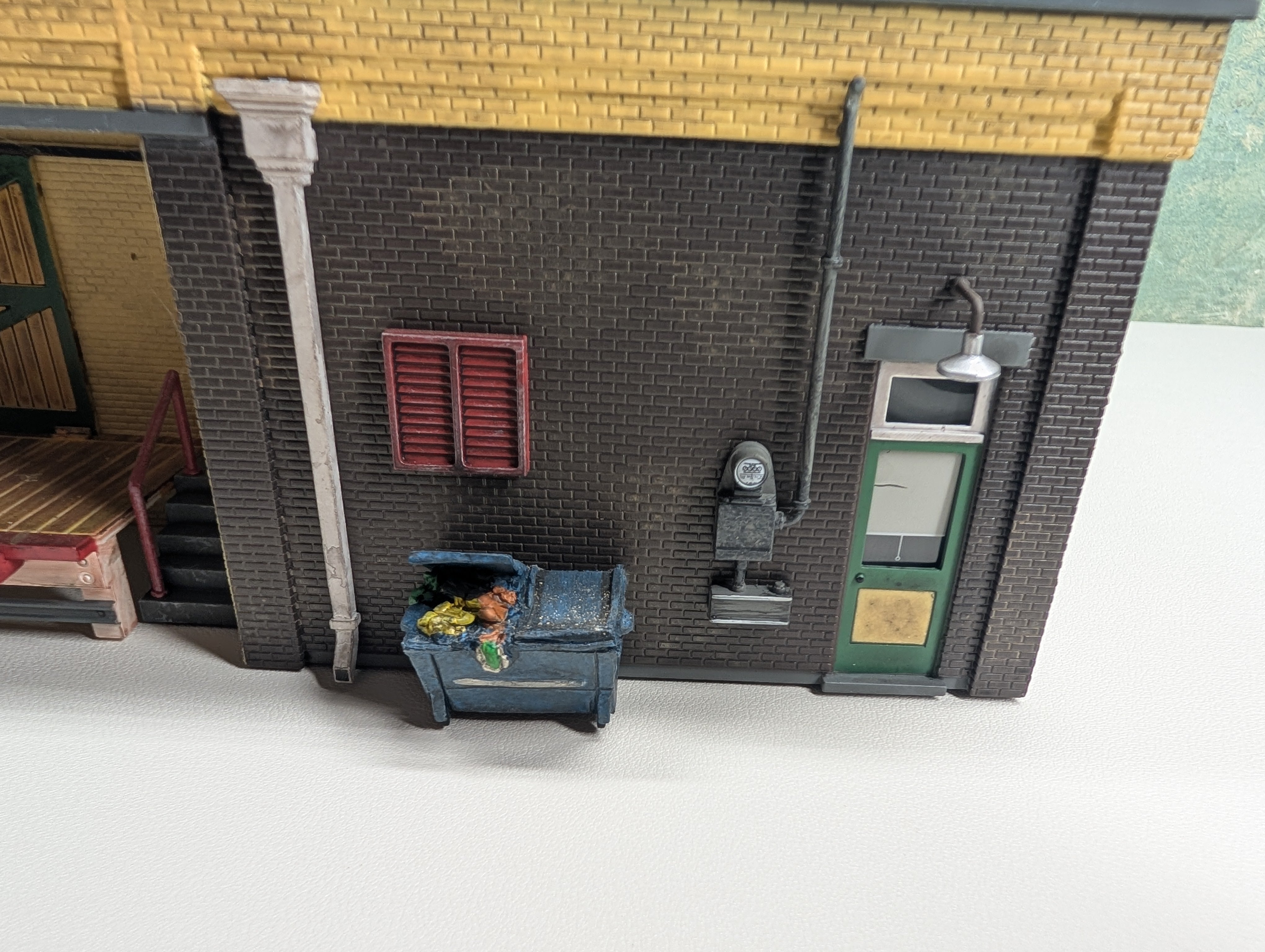 USED Woodland Scenics O IGA J. Frank's Grocery Light Works