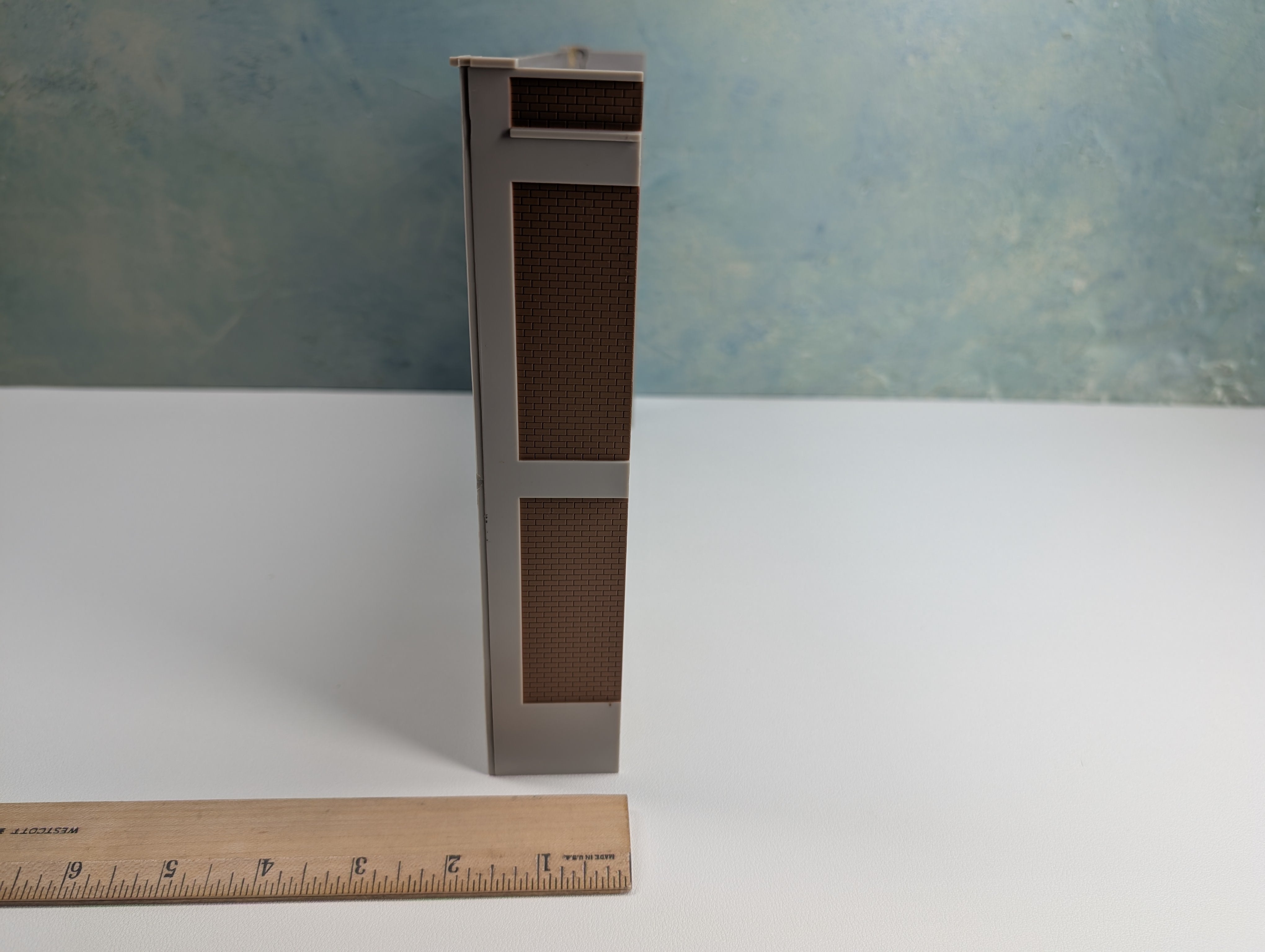 USED Walthers O Flat Building, Wall Building, City Litho Company