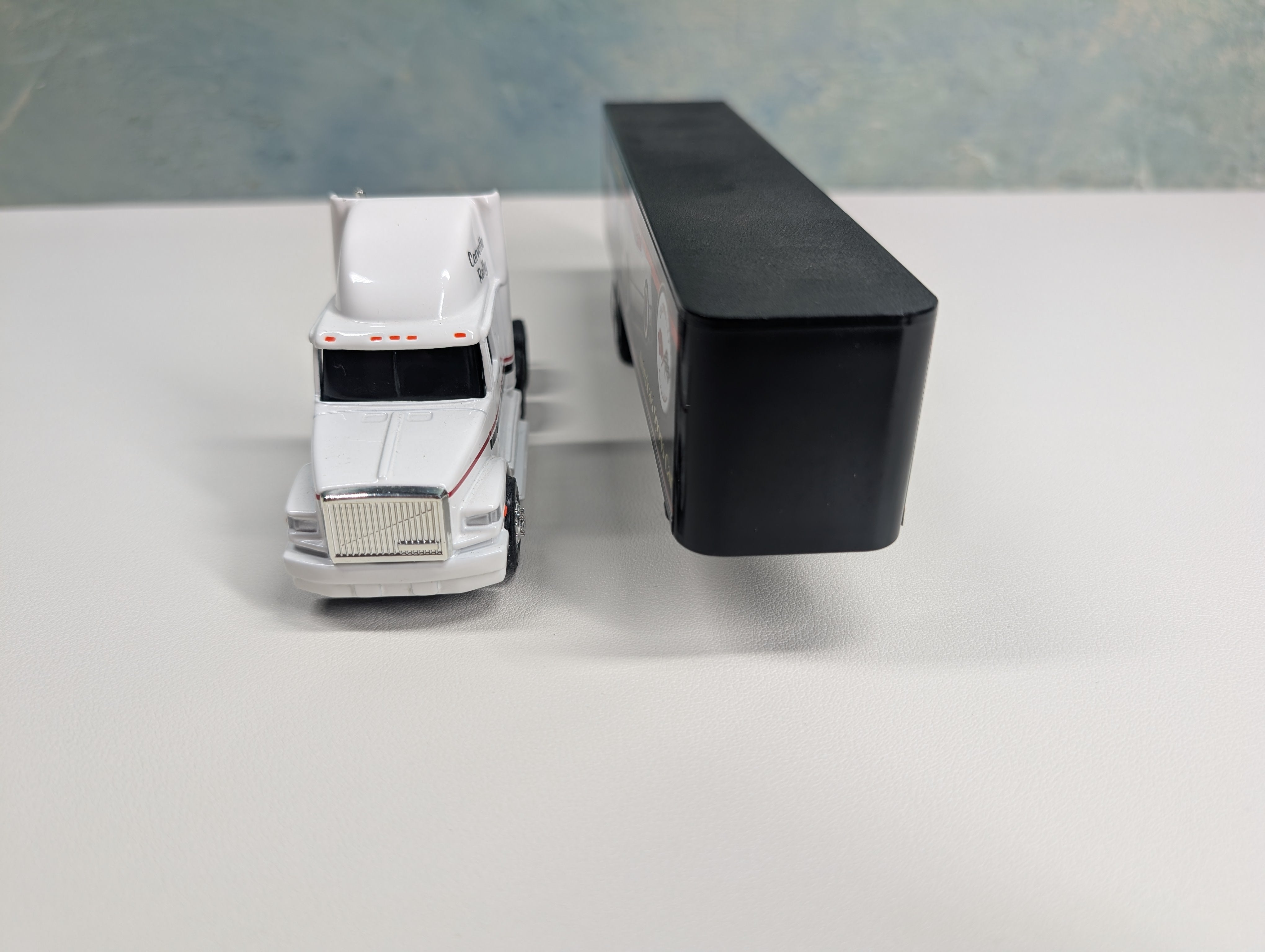 USED ERTL Semi Truck & Trailer, 1953 Corvette