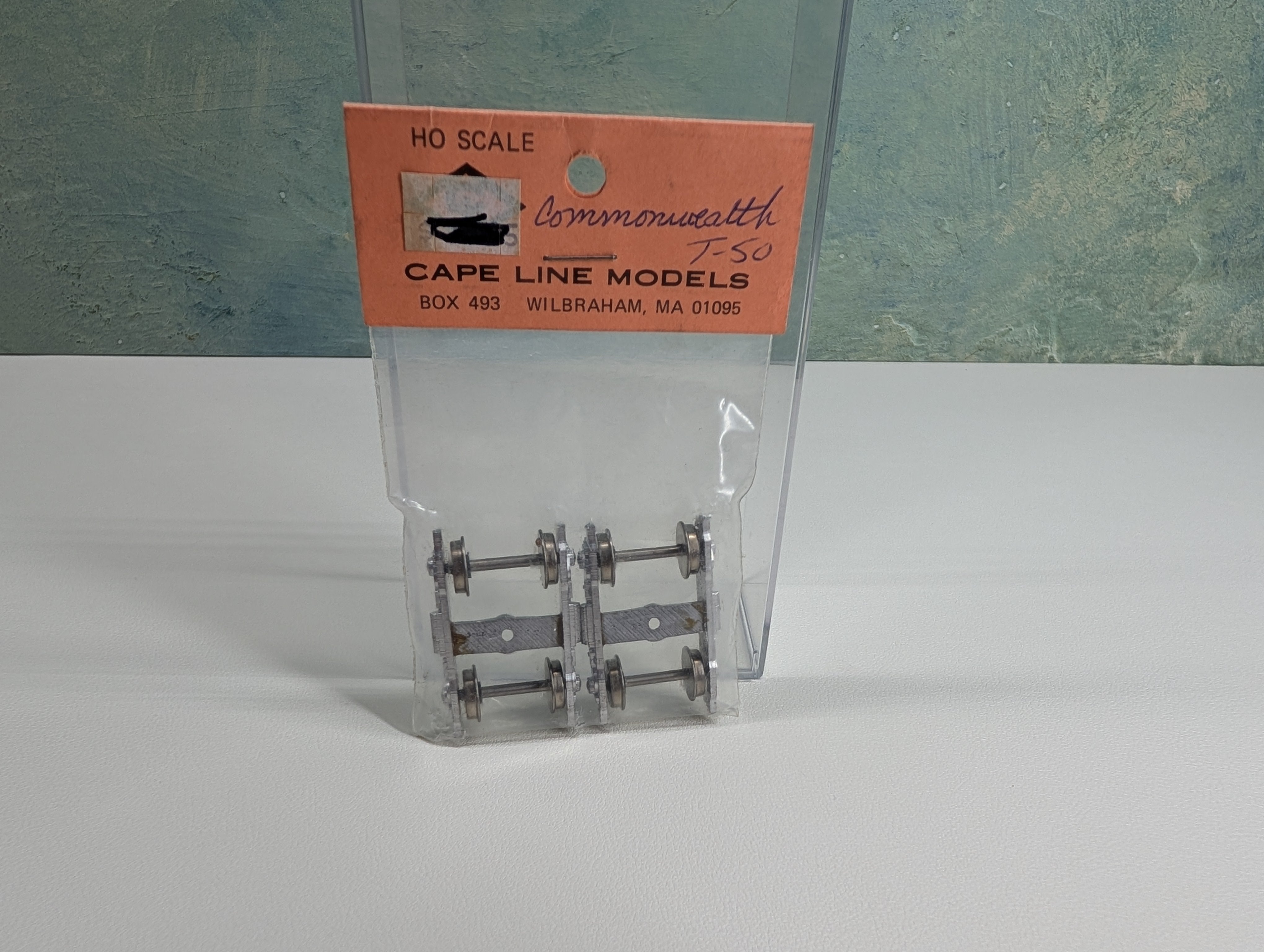 USED Cape Line Models HO Scale 36" Metal Trucks Commonwealth