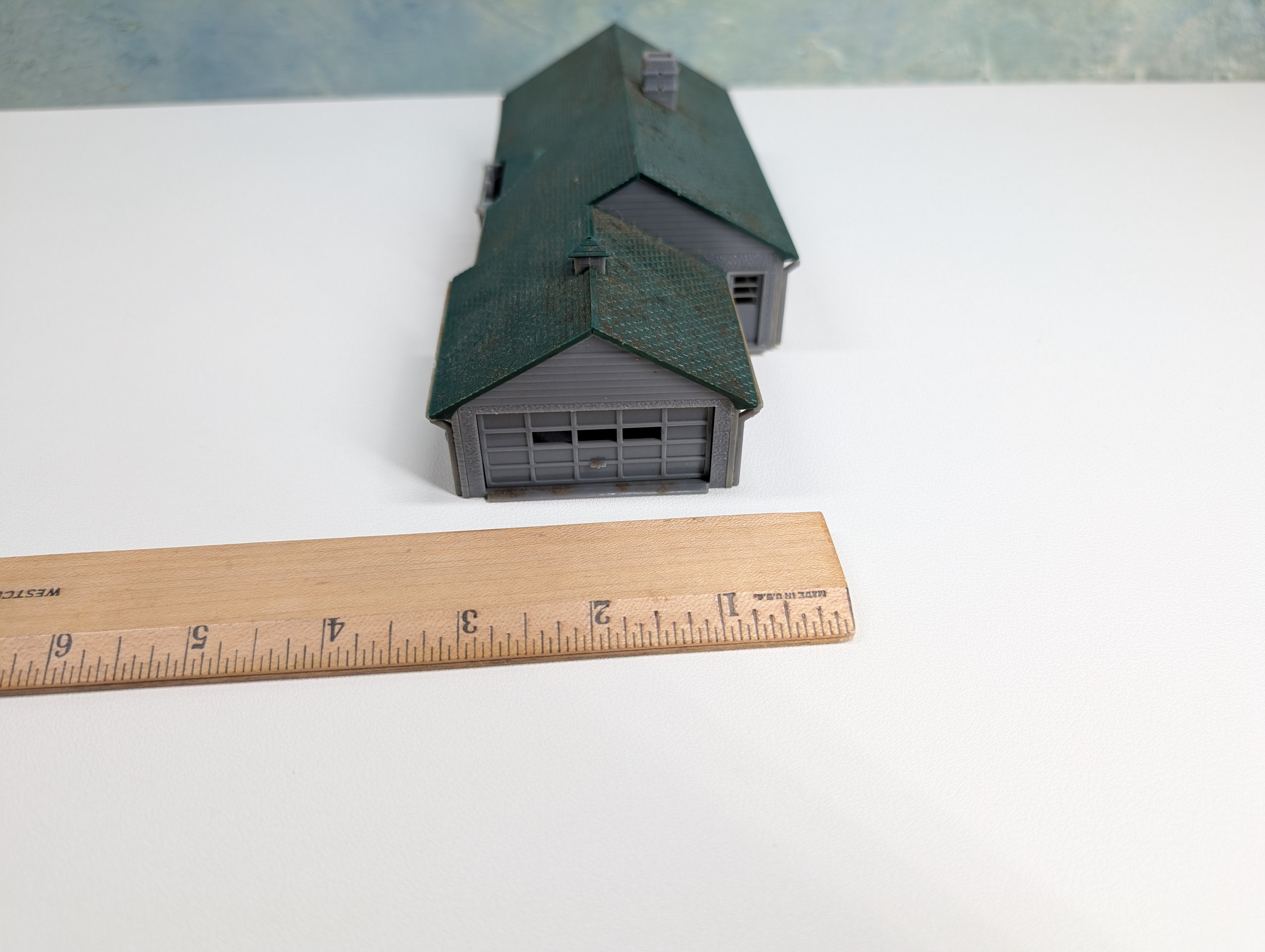 USED HO Scale 1 Story House