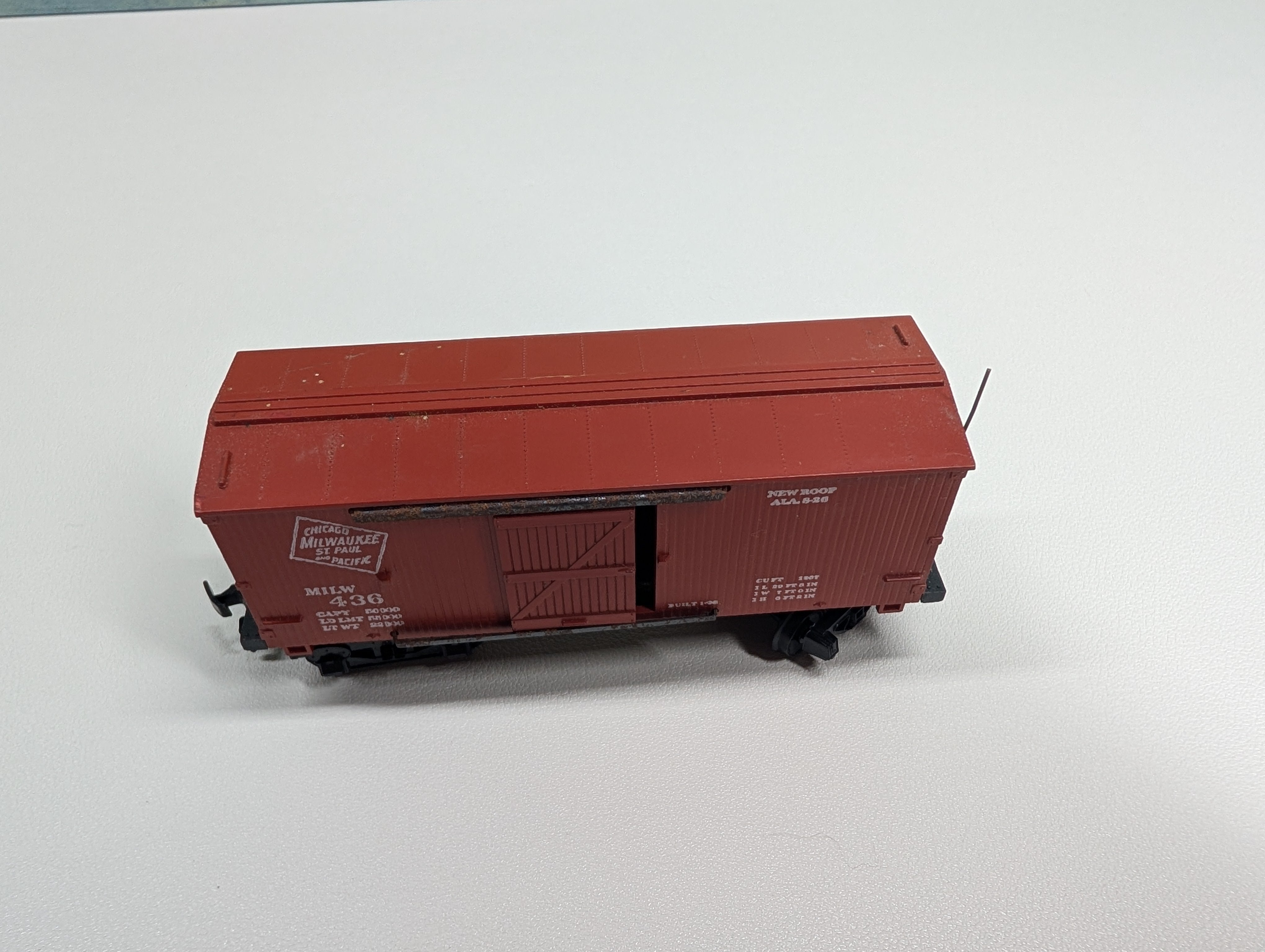 USED Mantua HO Scale Wooden Box Car MILW #436