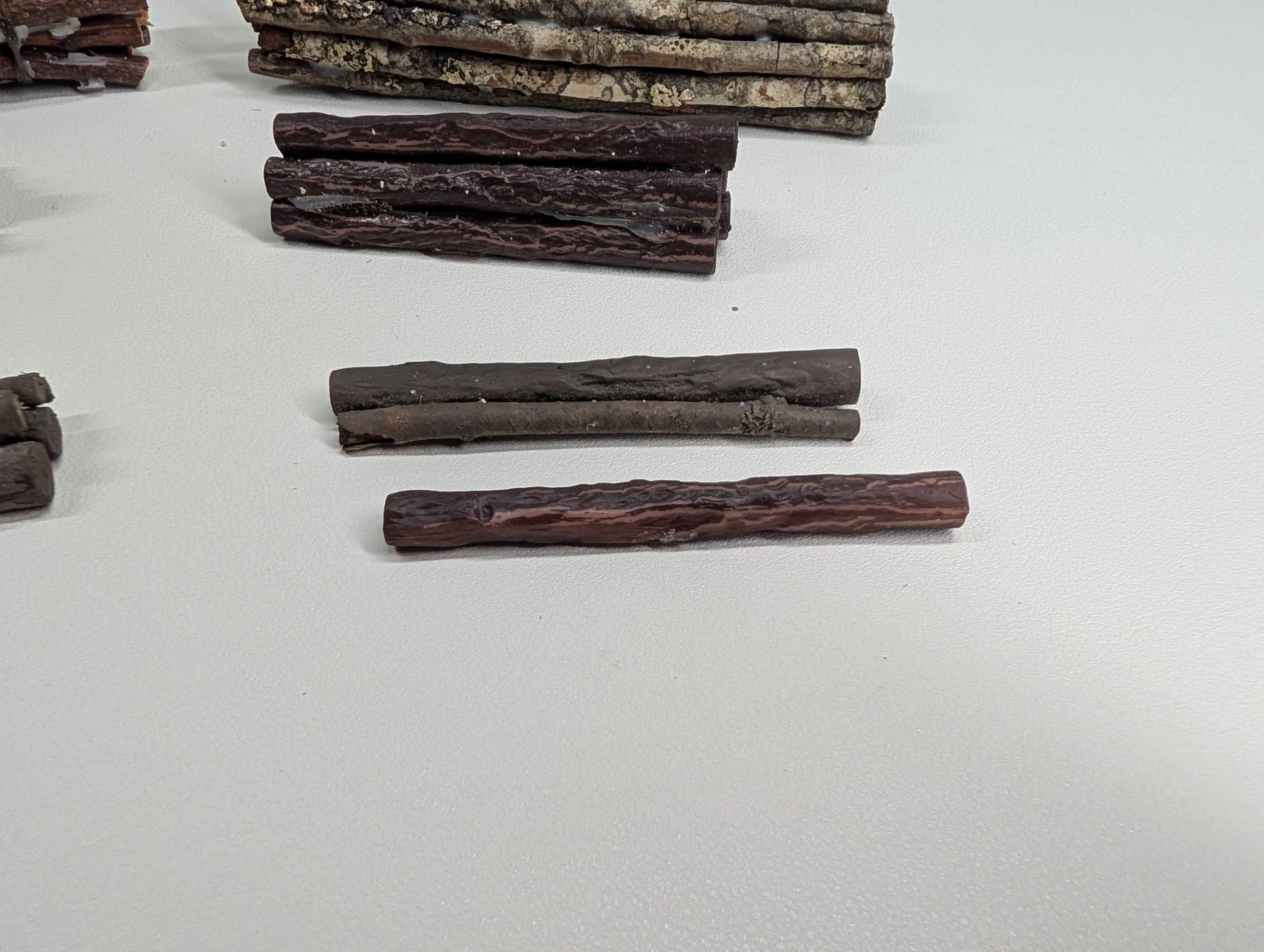 USED HO Scale Lot of Wooden Freight Car Loads