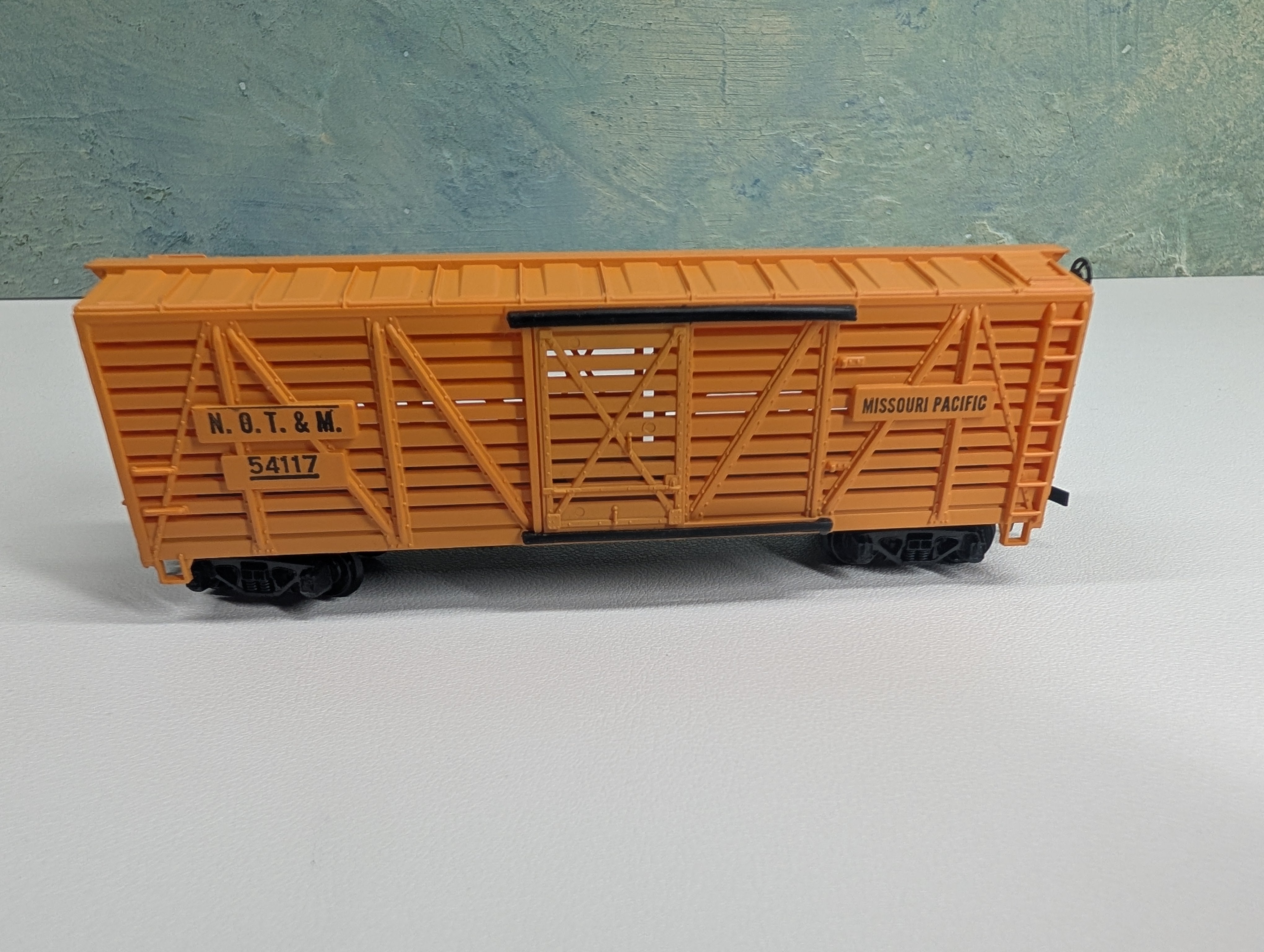 USED Tyco HO Scale 40' Stock Car Missouri Pacific NOT&M #54117