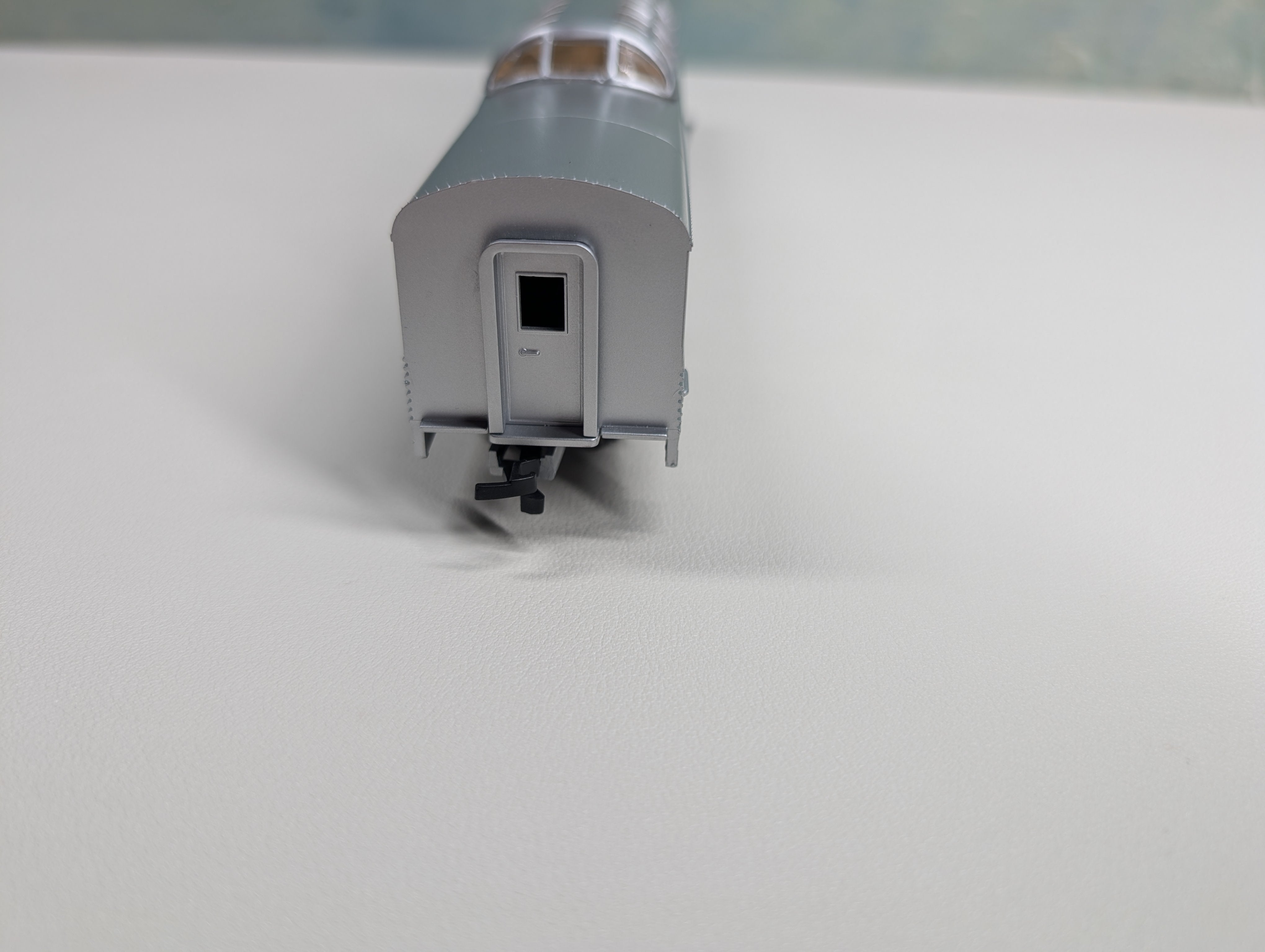 USED Life-Like 8056 HO Scale Lighted Diner Car Santa Fe #602