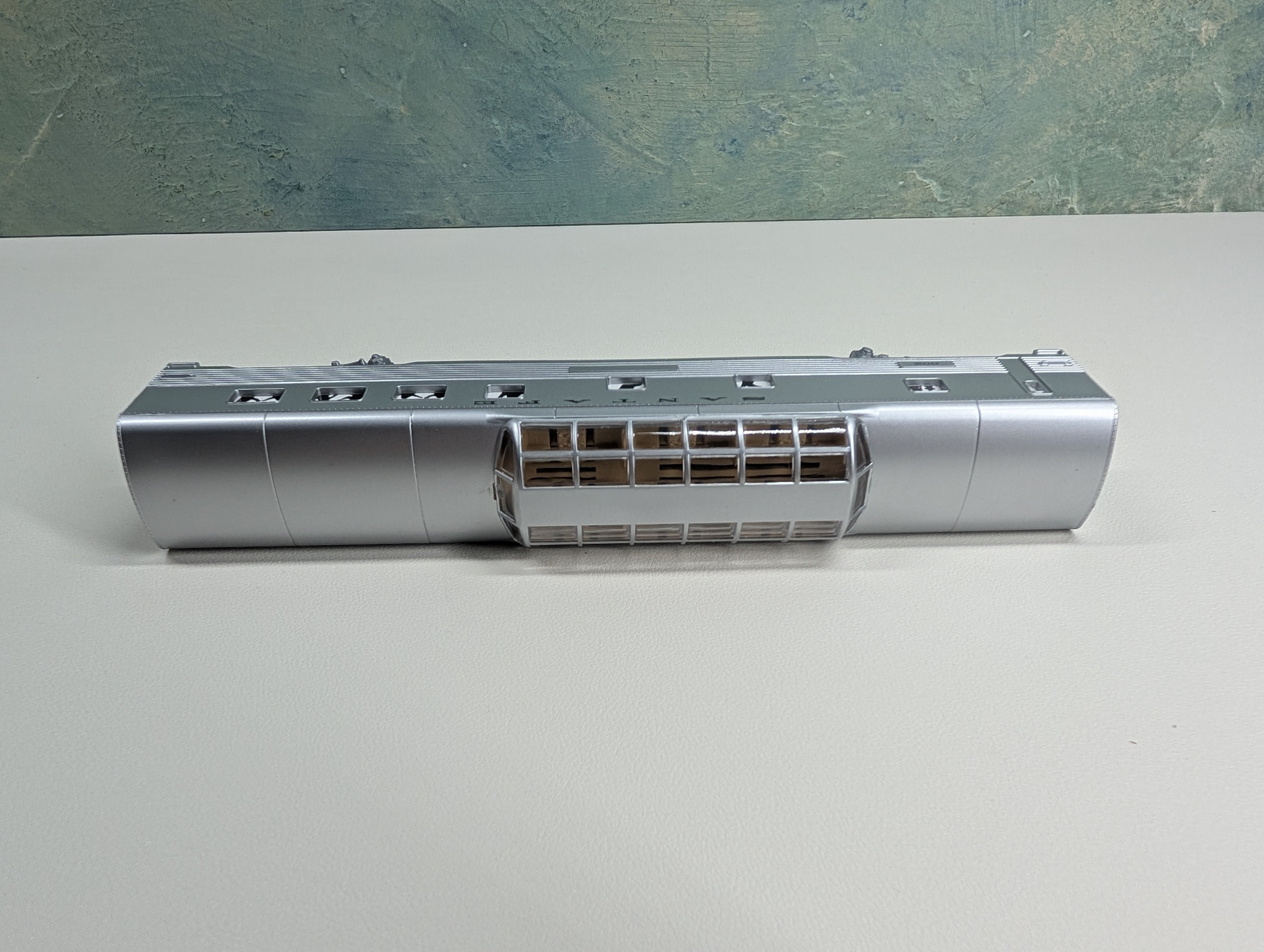 USED Life-Like 8056 HO Scale Lighted Diner Car Santa Fe #602