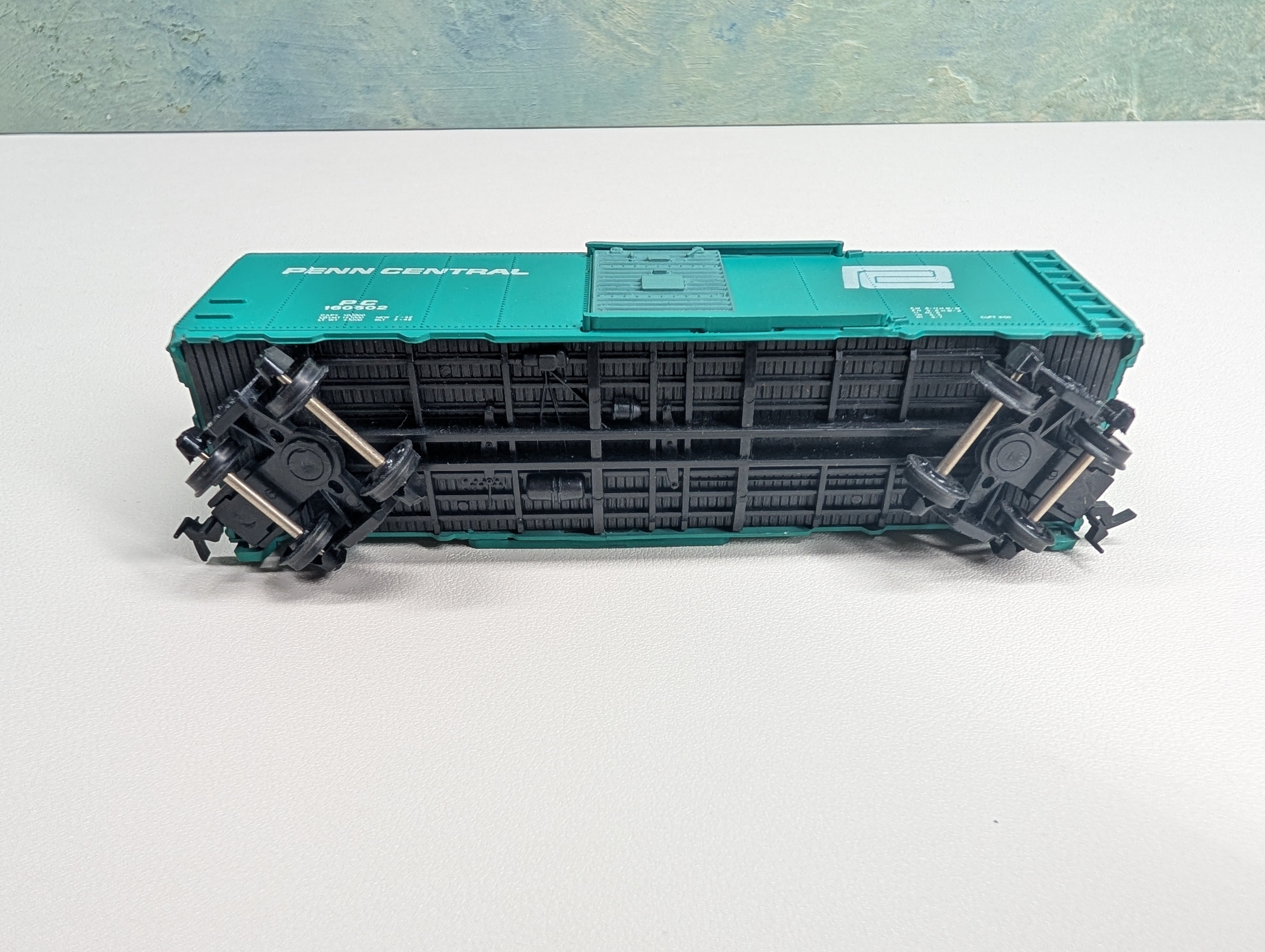 USED Bachmann HO Scale 40' Box Car Penn Central PC #160502