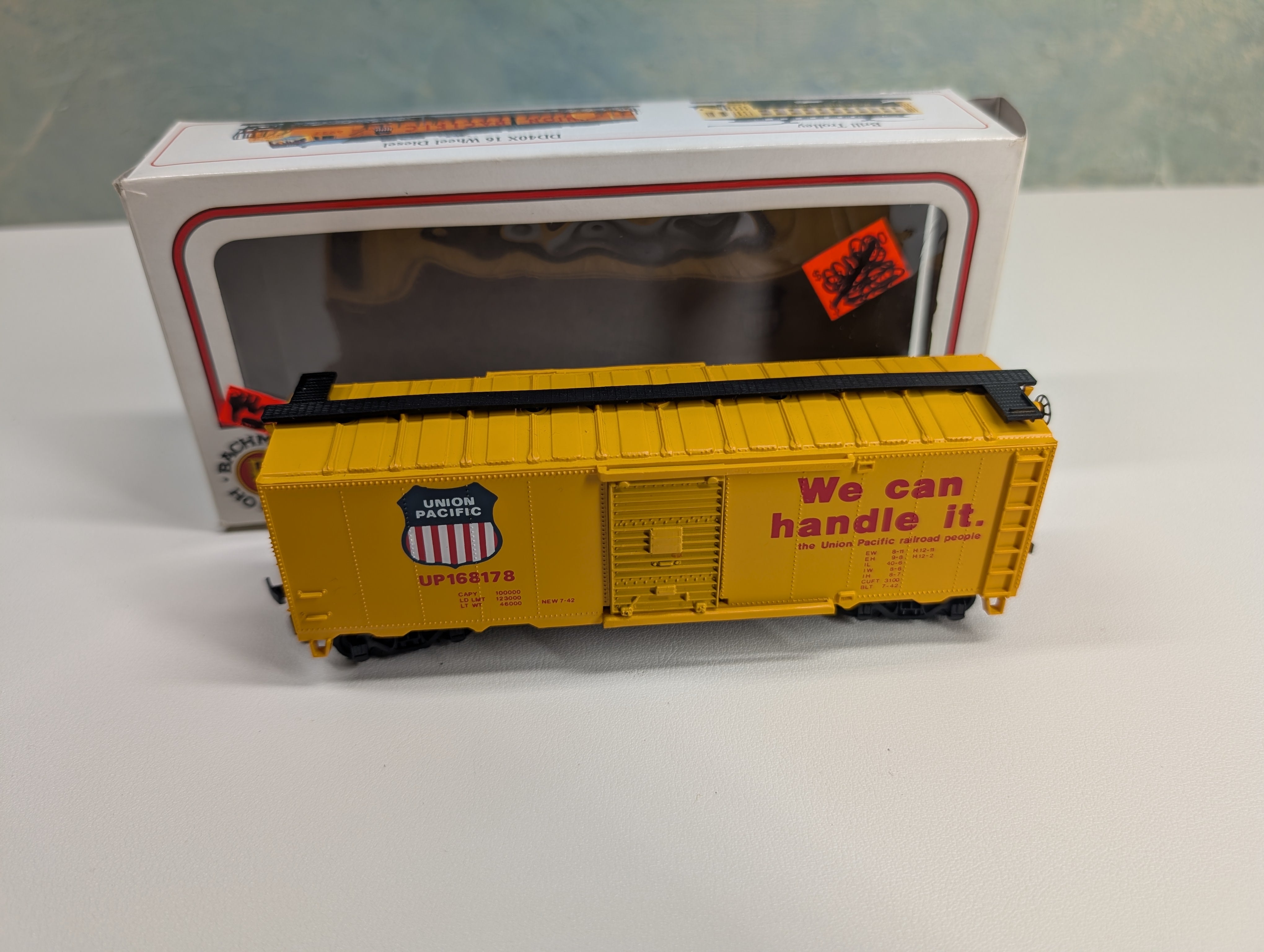 USED Bachmann 76036 HO Scale 40' Box Car Union Pacific UP #168178