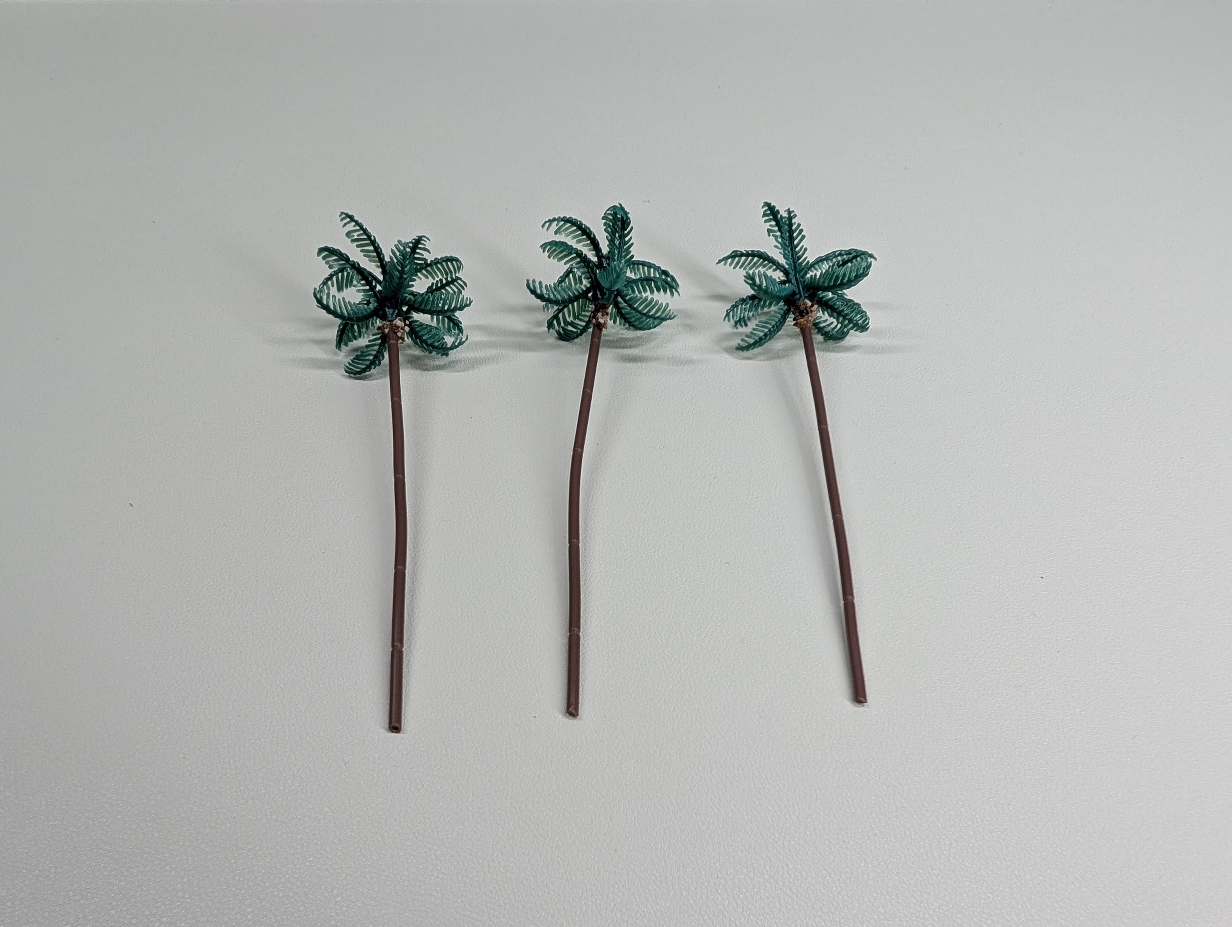 USED HO Scale Palm Trees (3 pcs)