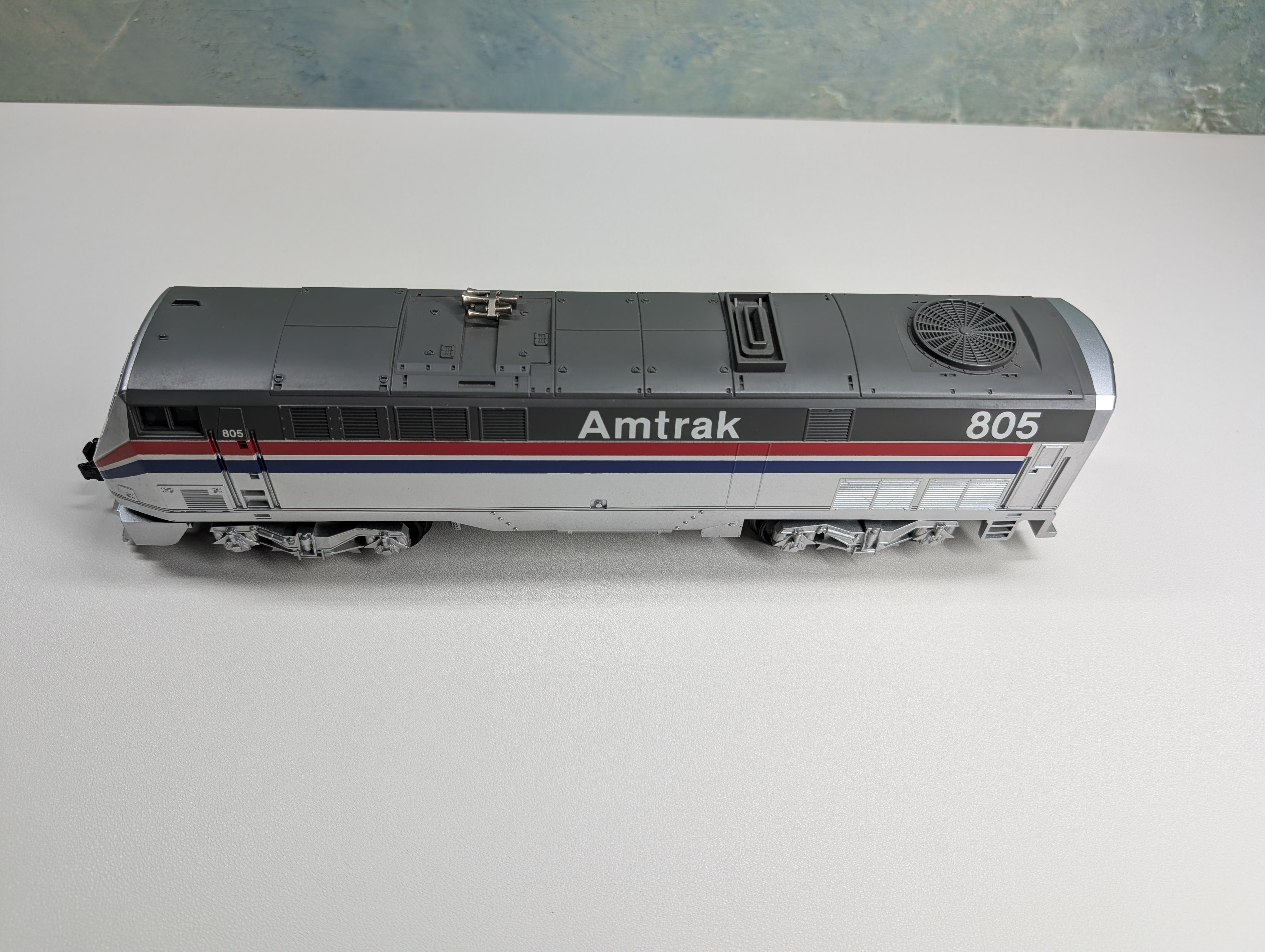 USED MTH O Dummy Diesel Locomotive Amtrak #805 Non-Powered, 3 Rail