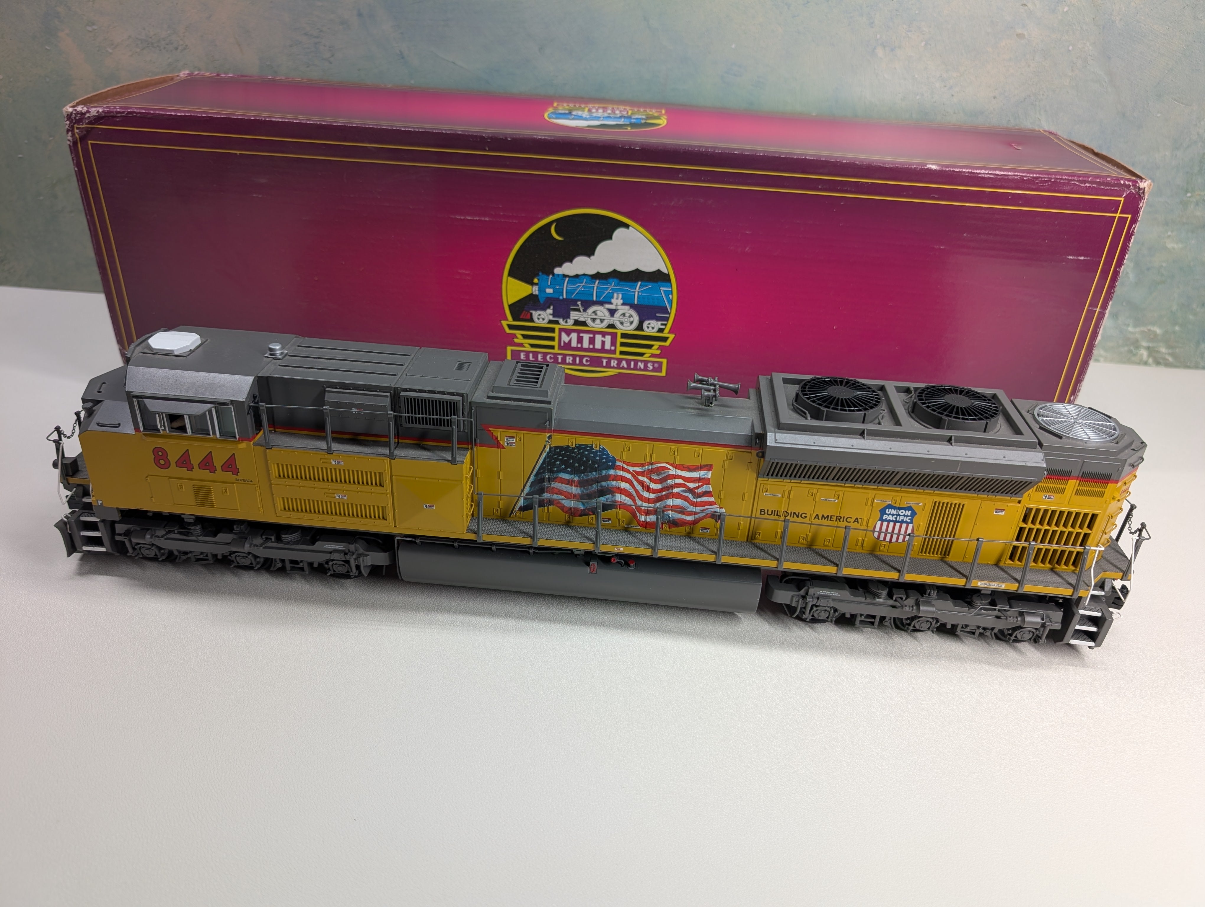 USED MTH Premier 20-2918-1 O SD70ACe Diesel Locomotive Union Pacific #8444 Tested, 3 Rail Proto-Sound 2.0