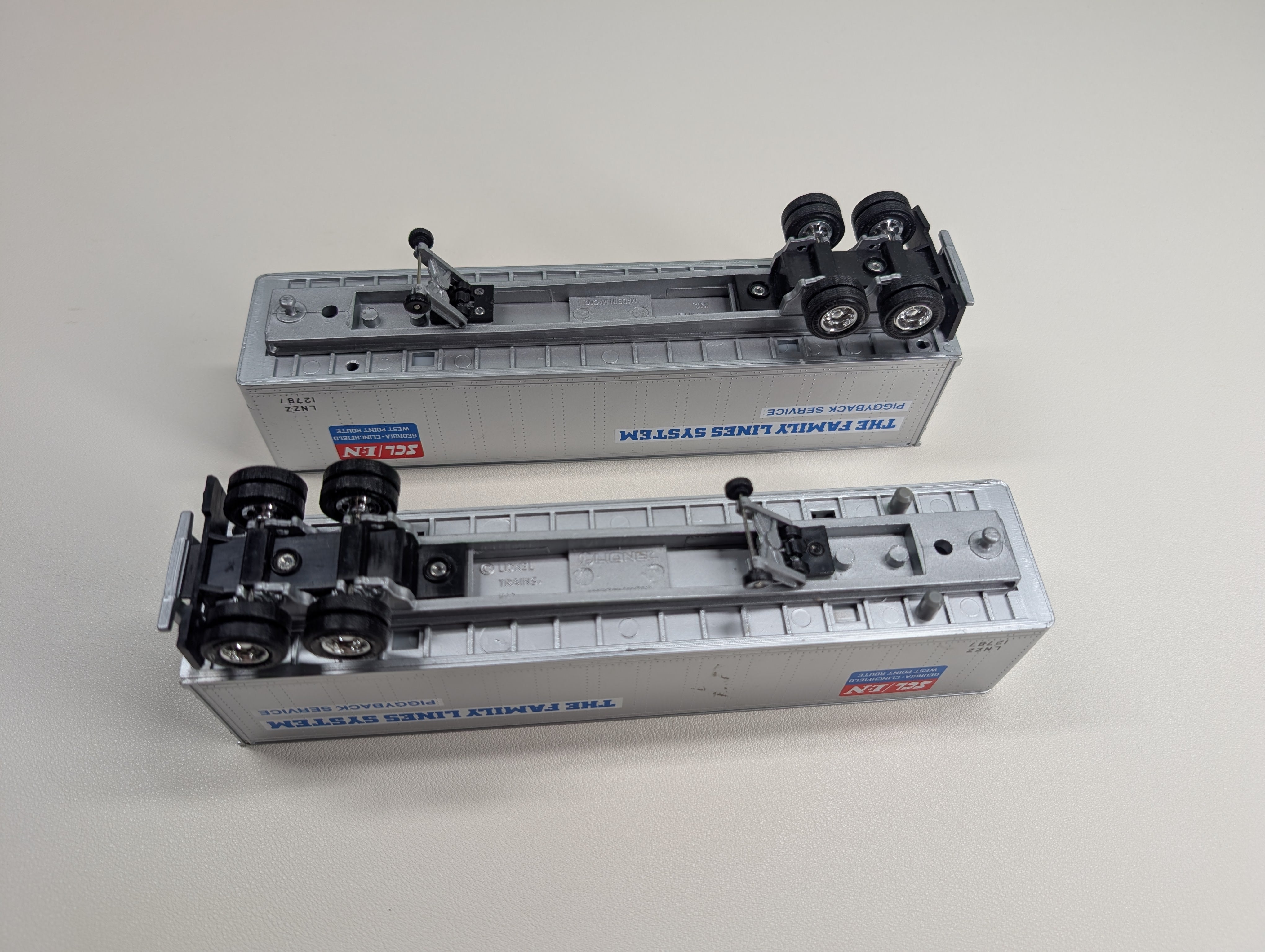 USED Lionel O Set of Trailers The Family Lines System SCL/L&N #12787 (2 pcs)