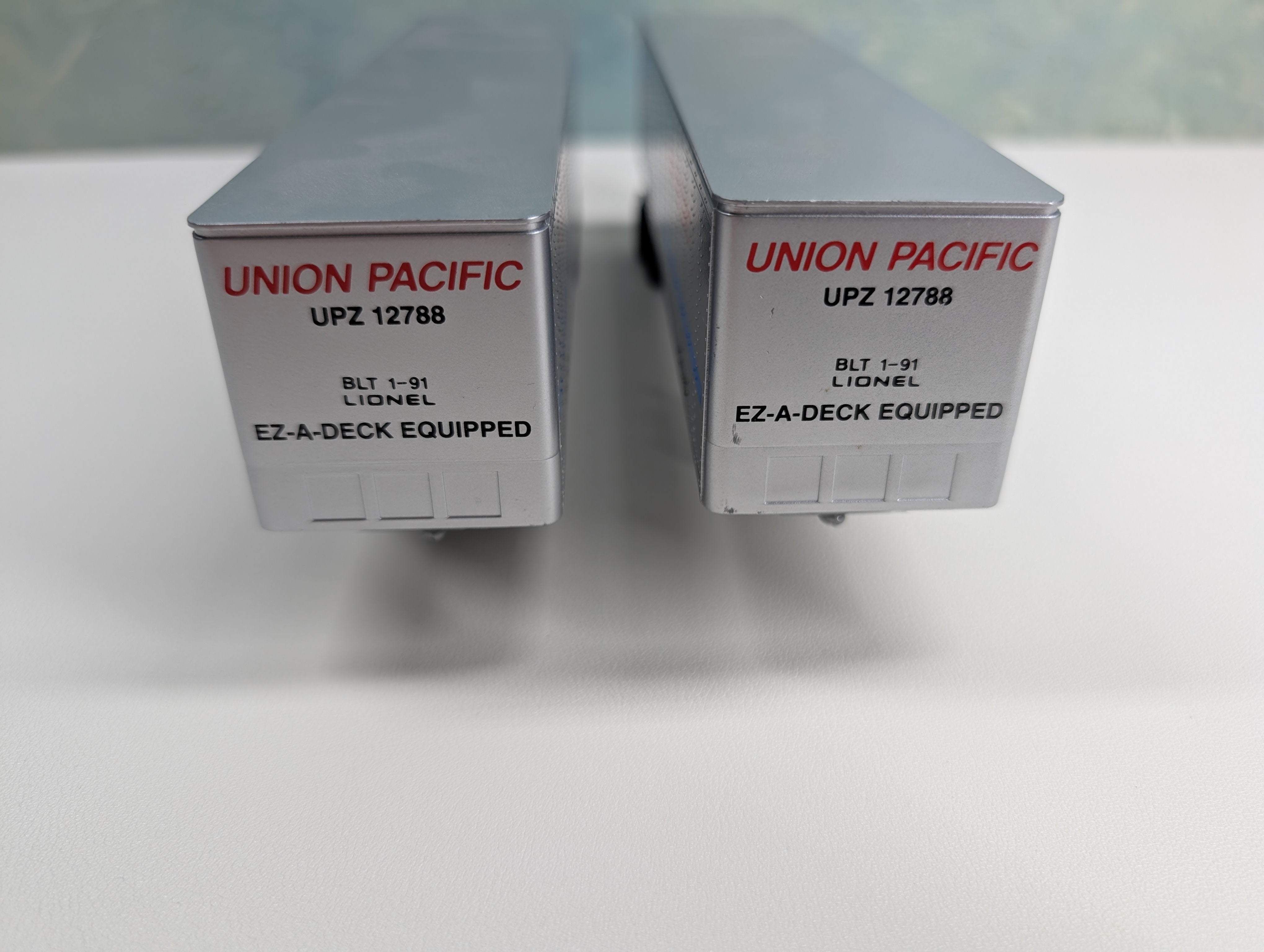 USED Lionel O Set of Trailers Union Pacific UPZ #12788 (2 pcs)