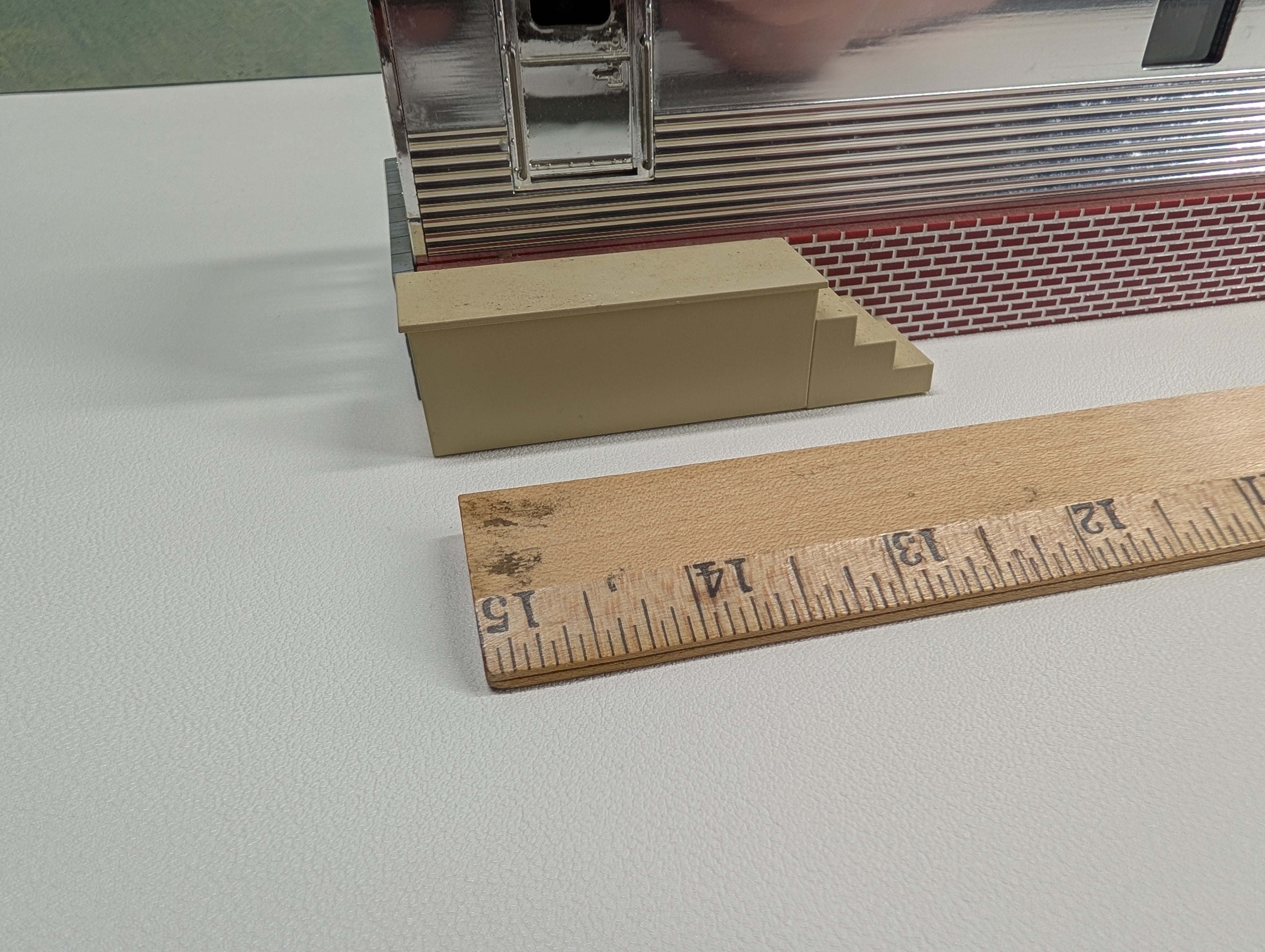 USED K-Line O The Broadway Diner PRR