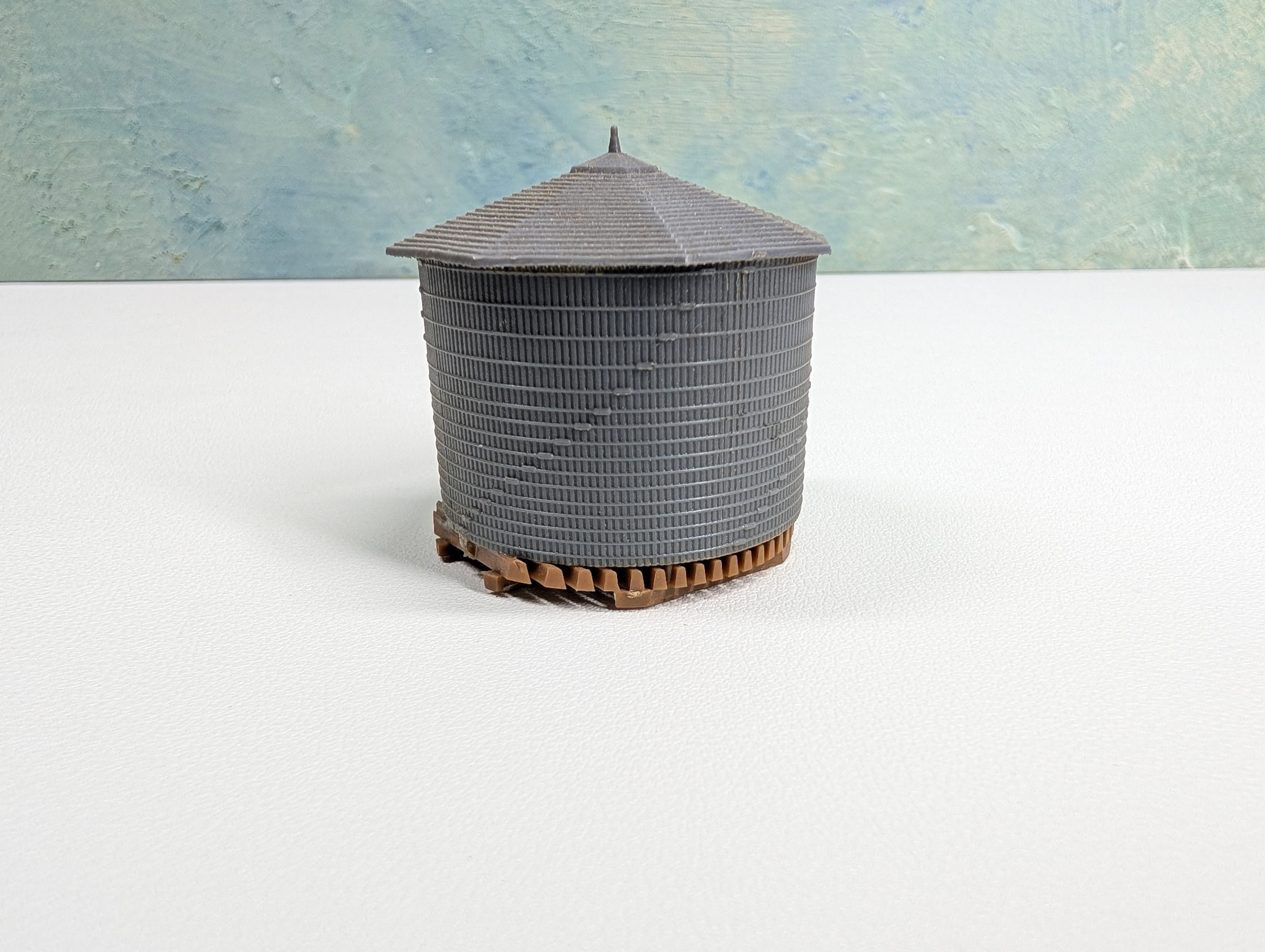 USED N Scale Water Tower (missing parts)