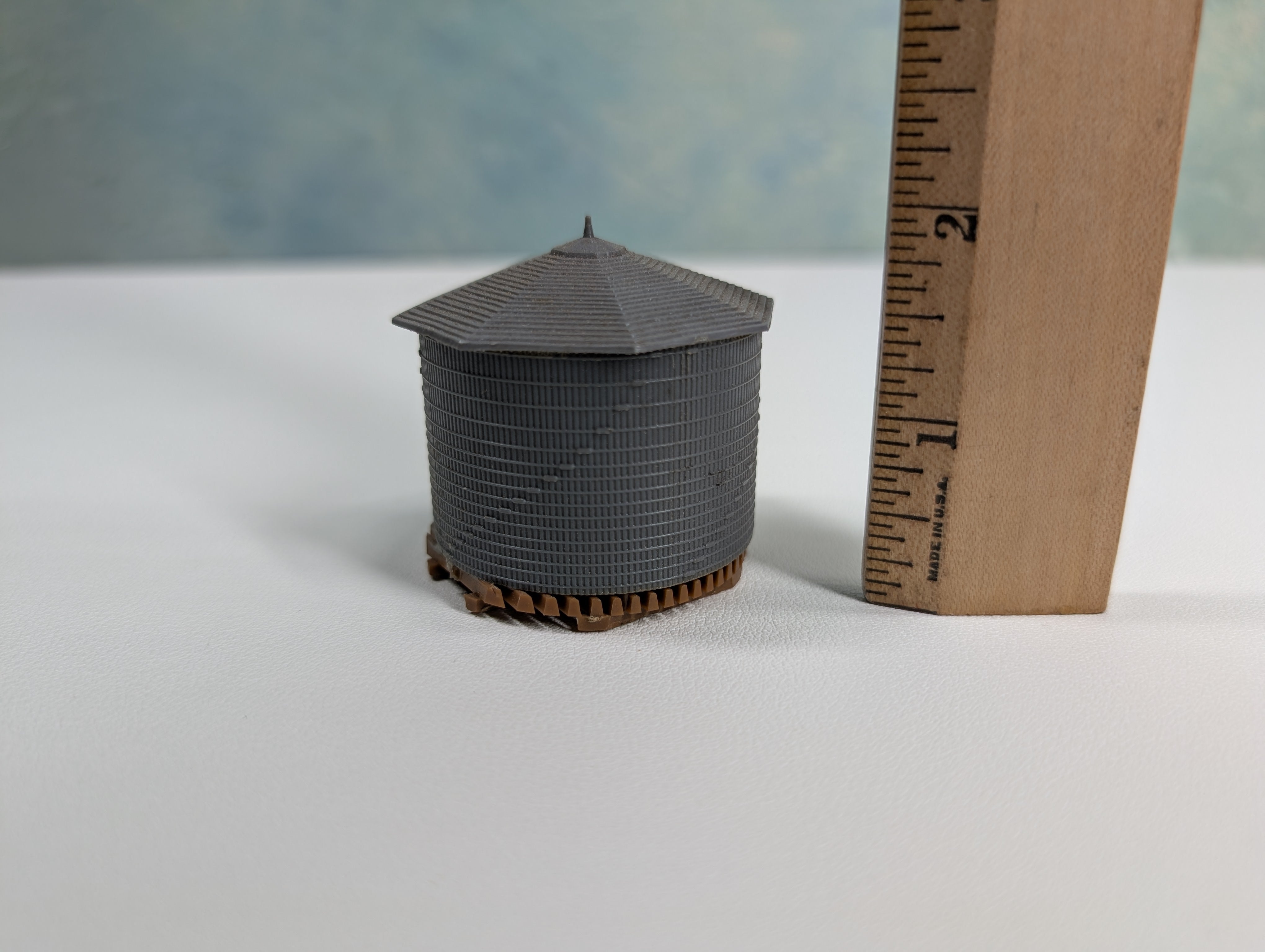 USED N Scale Water Tower (missing parts)