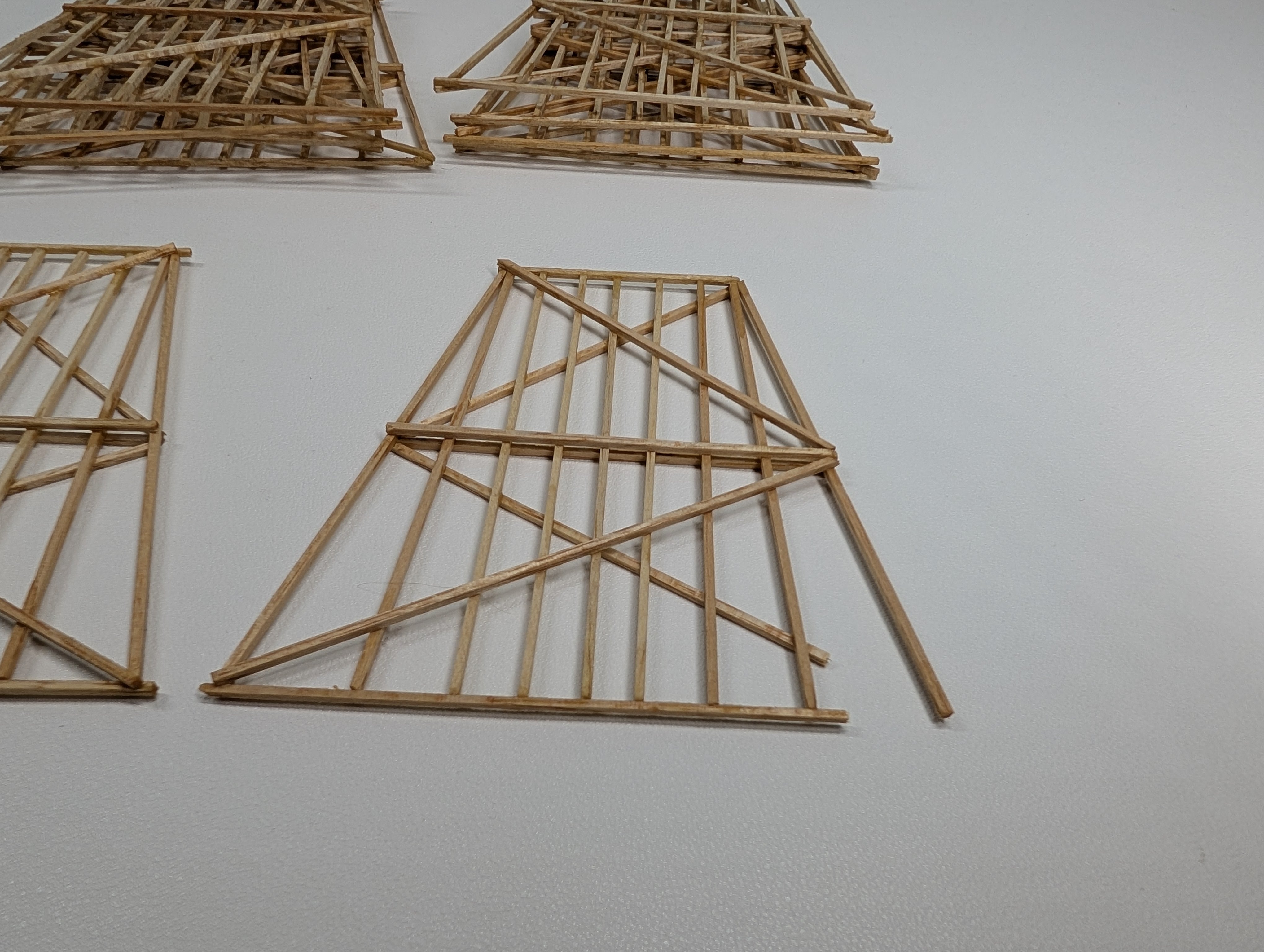 USED HO Scale Lot of Wood Trestles (14 pcs)