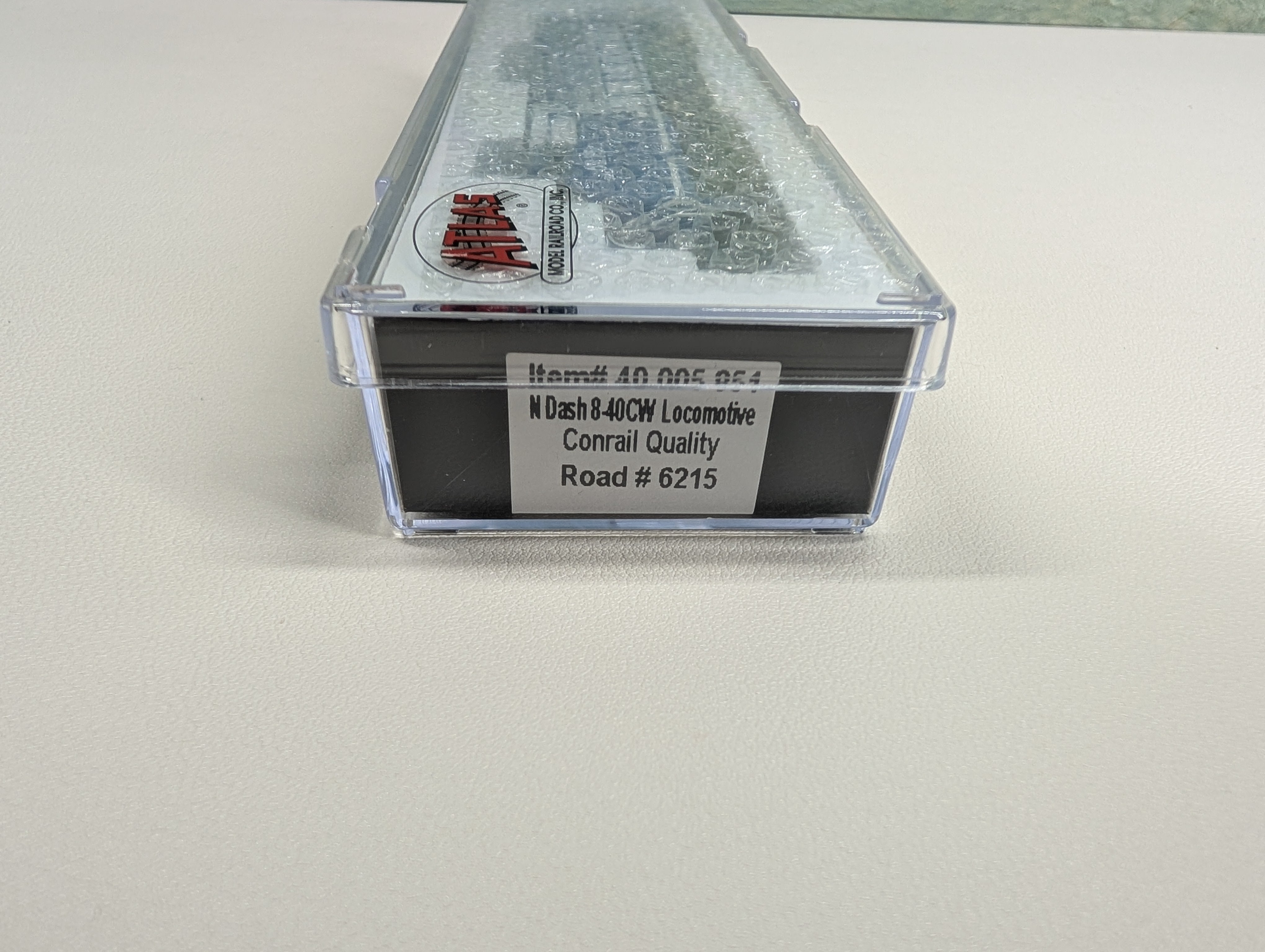 Atlas 40005851 N Scale Dash 8-40CW Diesel Locomotive Conrail Quality #6215 Gold ESU LokSound 5