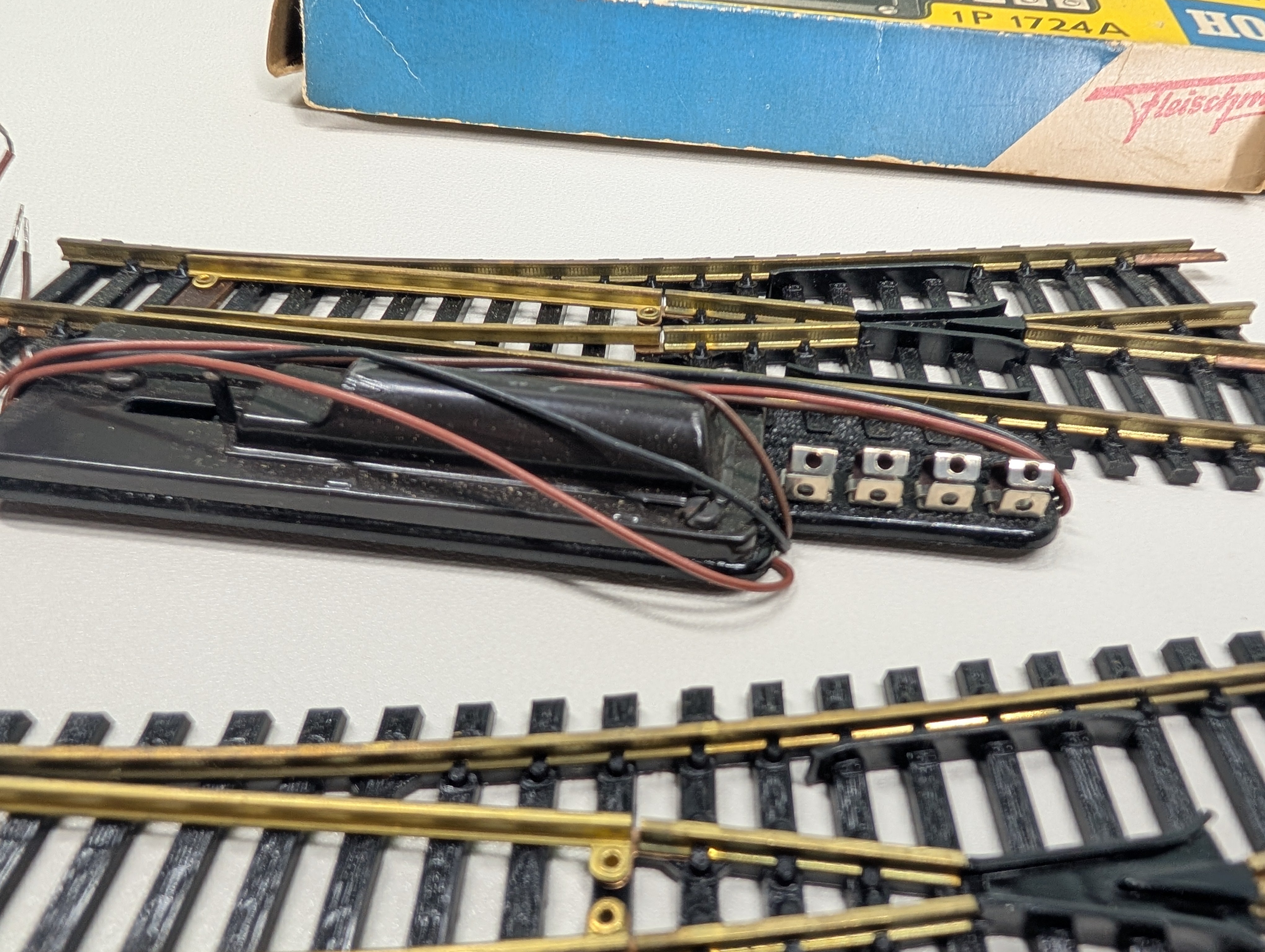 USED Fleischmann 1724A HO Scale Super Switches, Left Hand Turnouts (2 pcs)