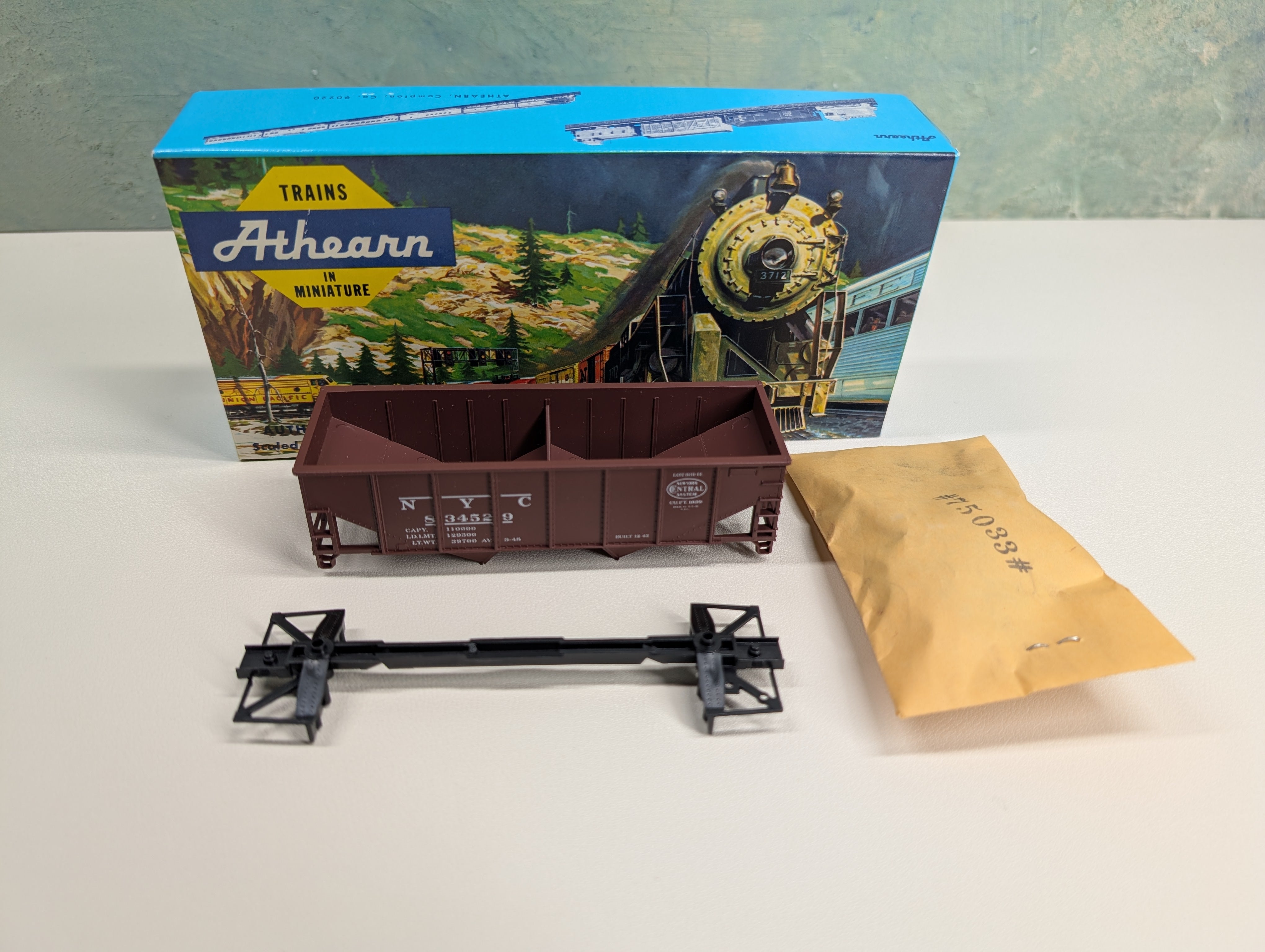 USED Athearn HO Scale 2 Bay Hopper New York Central NYC #834529