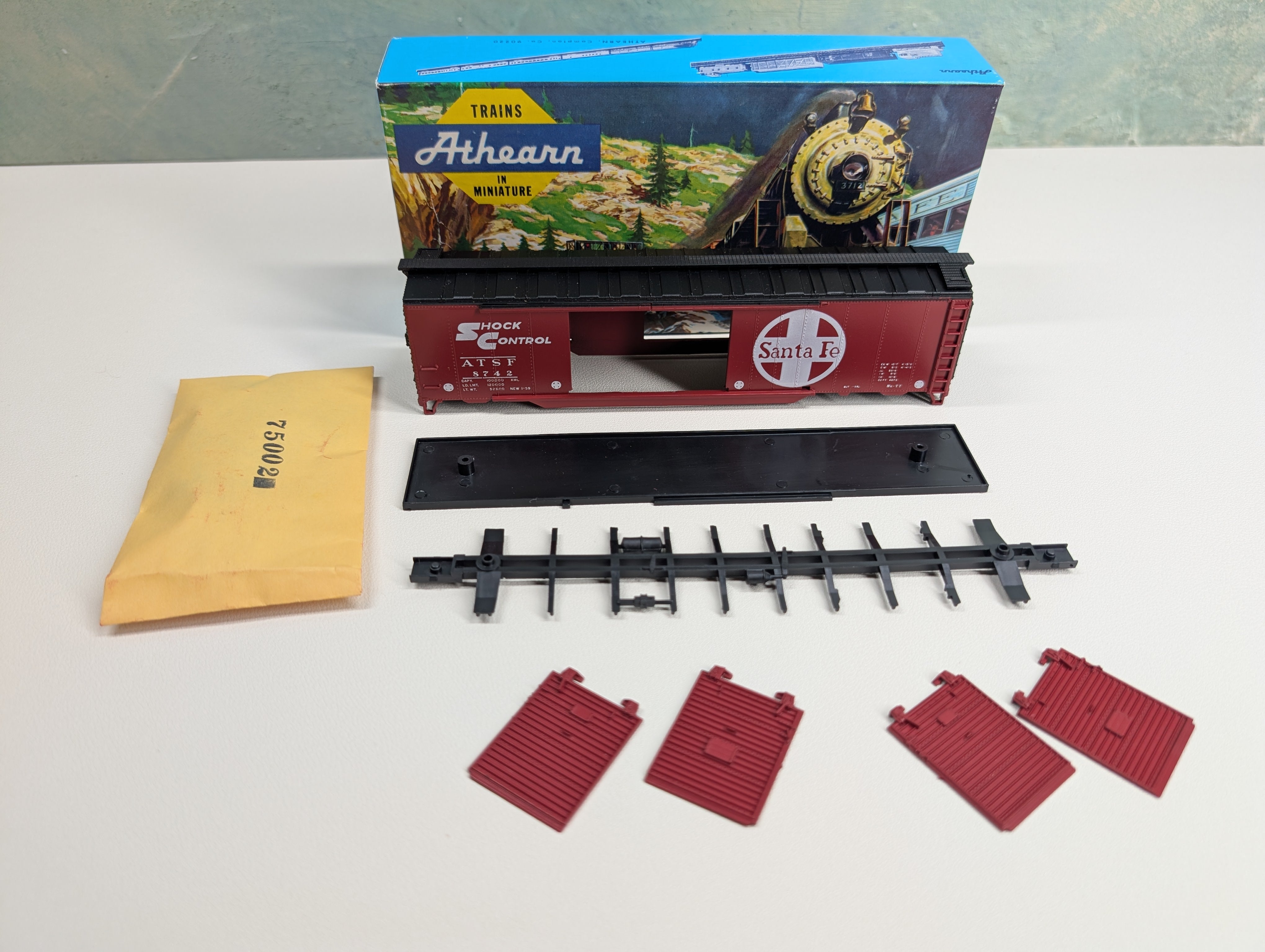 USED Athearn HO Scale 50' Box Car Santa Fe ATSF #8742
