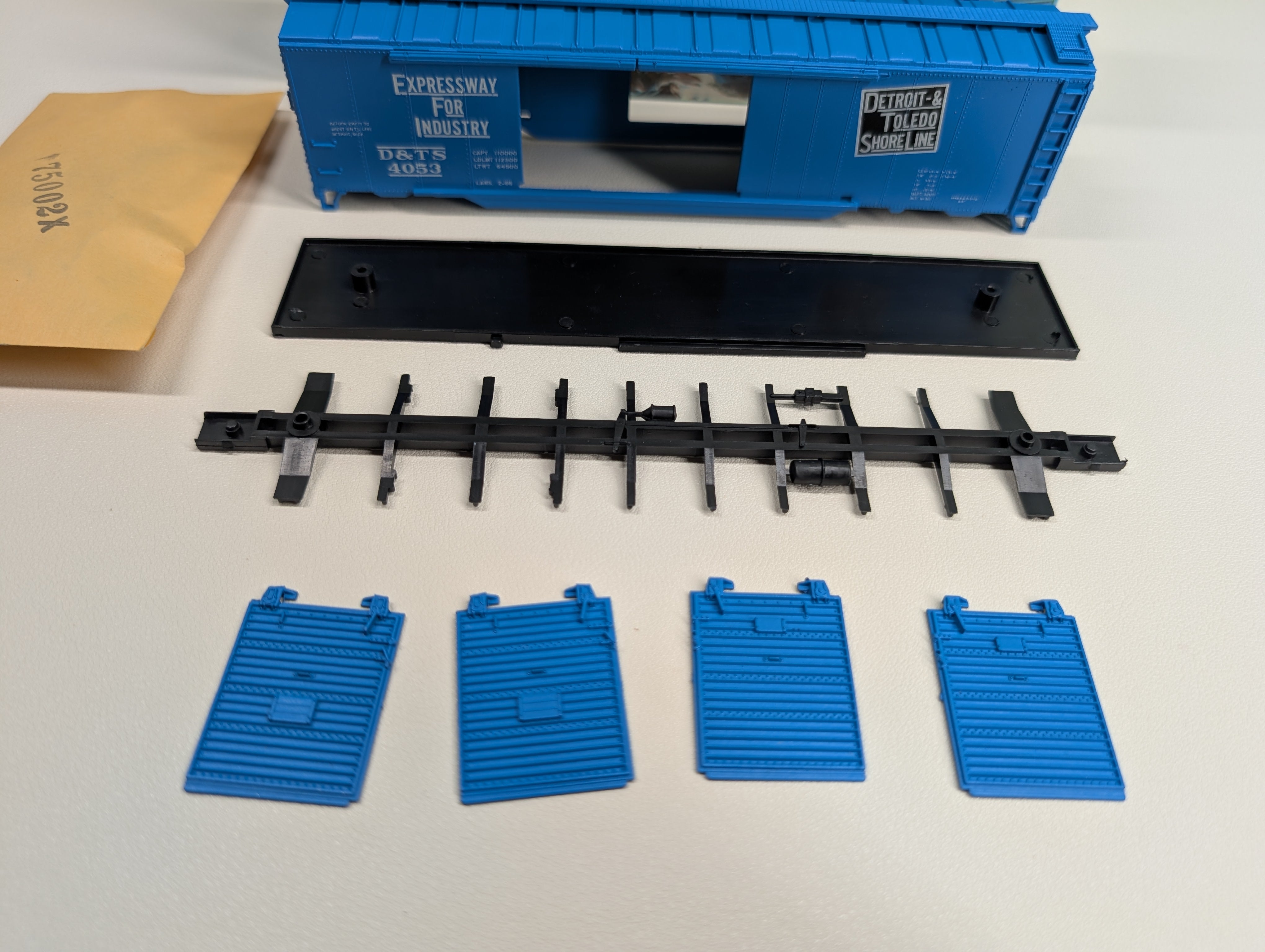 USED Athearn HO Scale 50' DD Box Car Detroit and Toledo Shore Line D&TS #4056