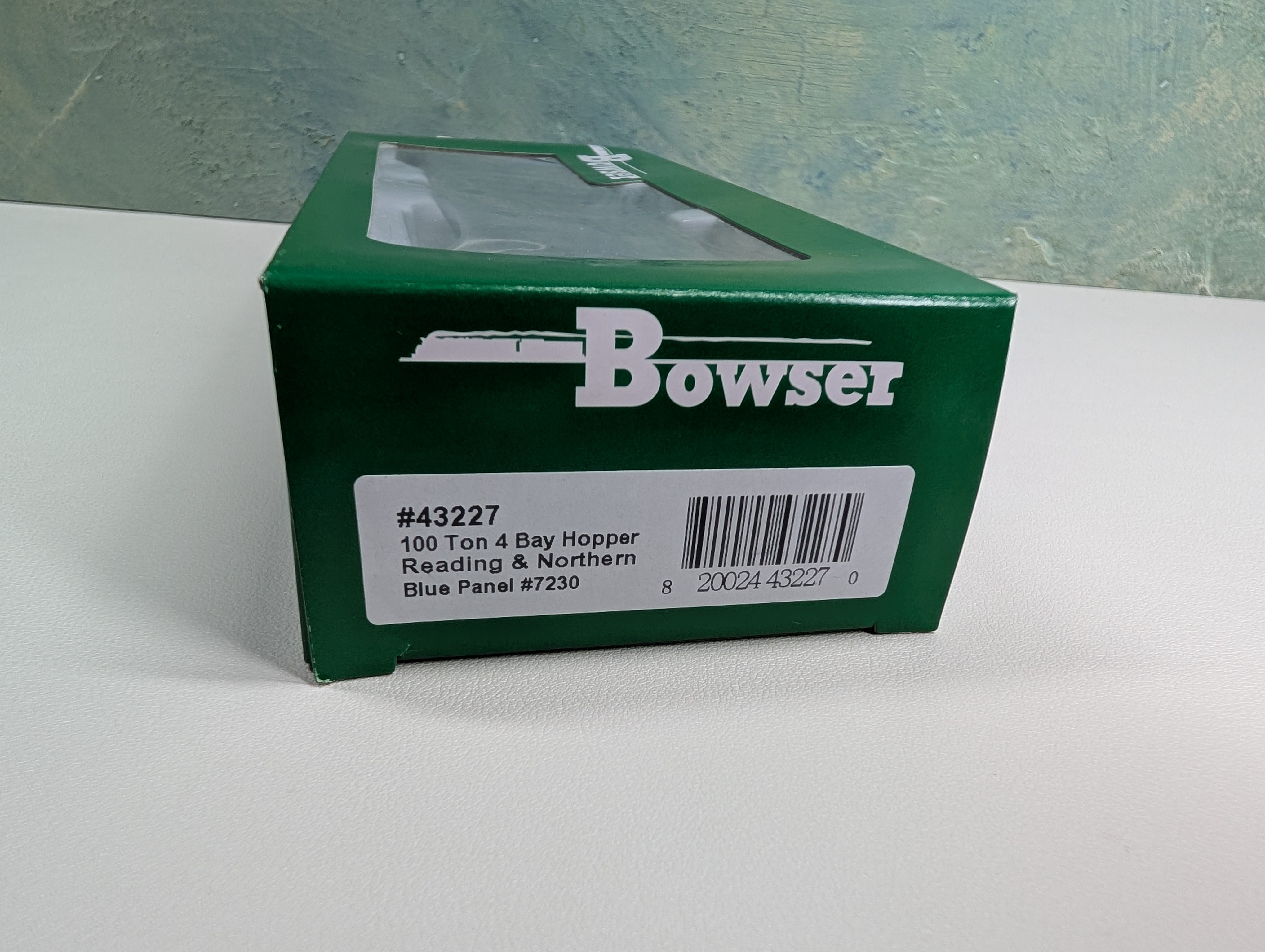 Bowser 43227 HO Scale 100 Ton 4 Bay Hopper Reading & Northern RBMN #7230 Blue Panel