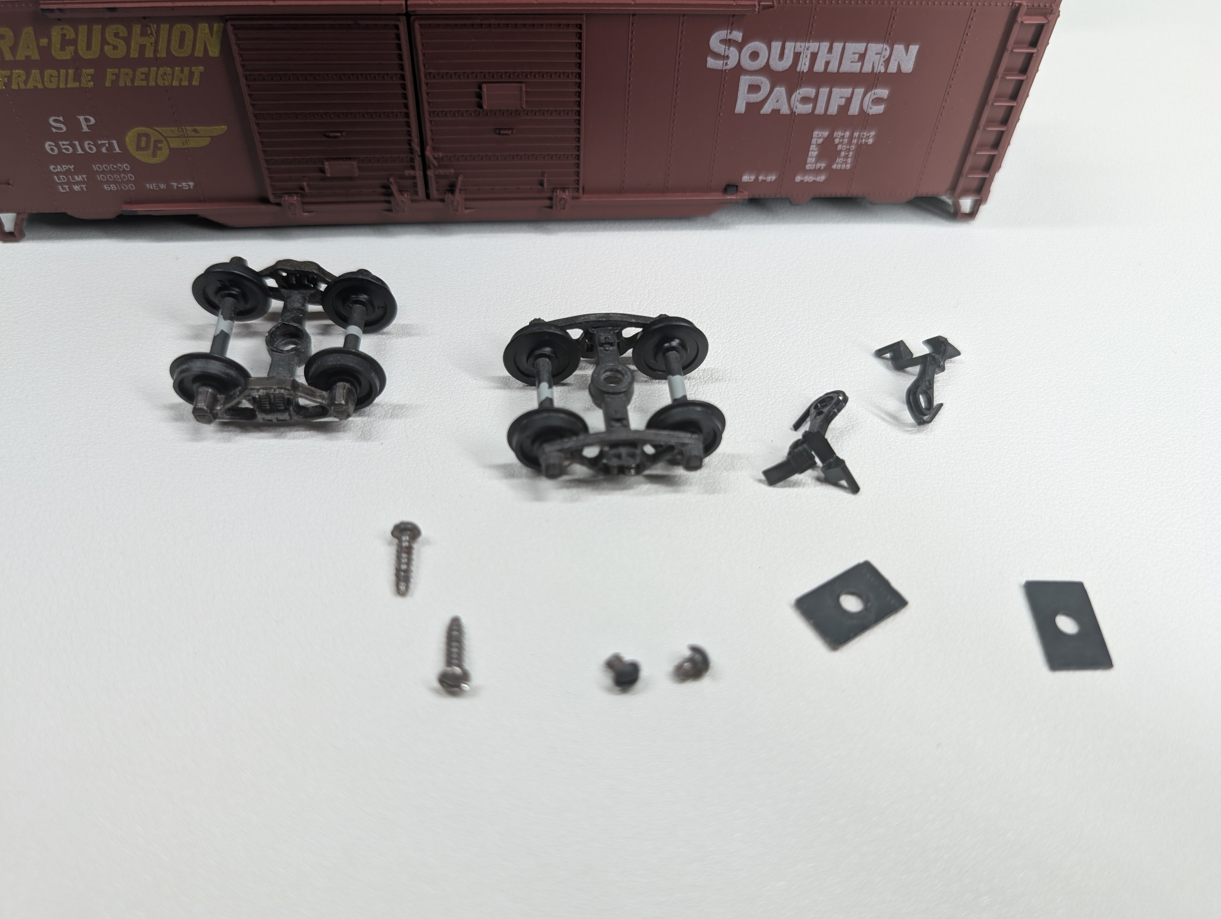 USED Athearn HO Scale 50' DD Box Car Southern Pacific SP #651671 Started KIT