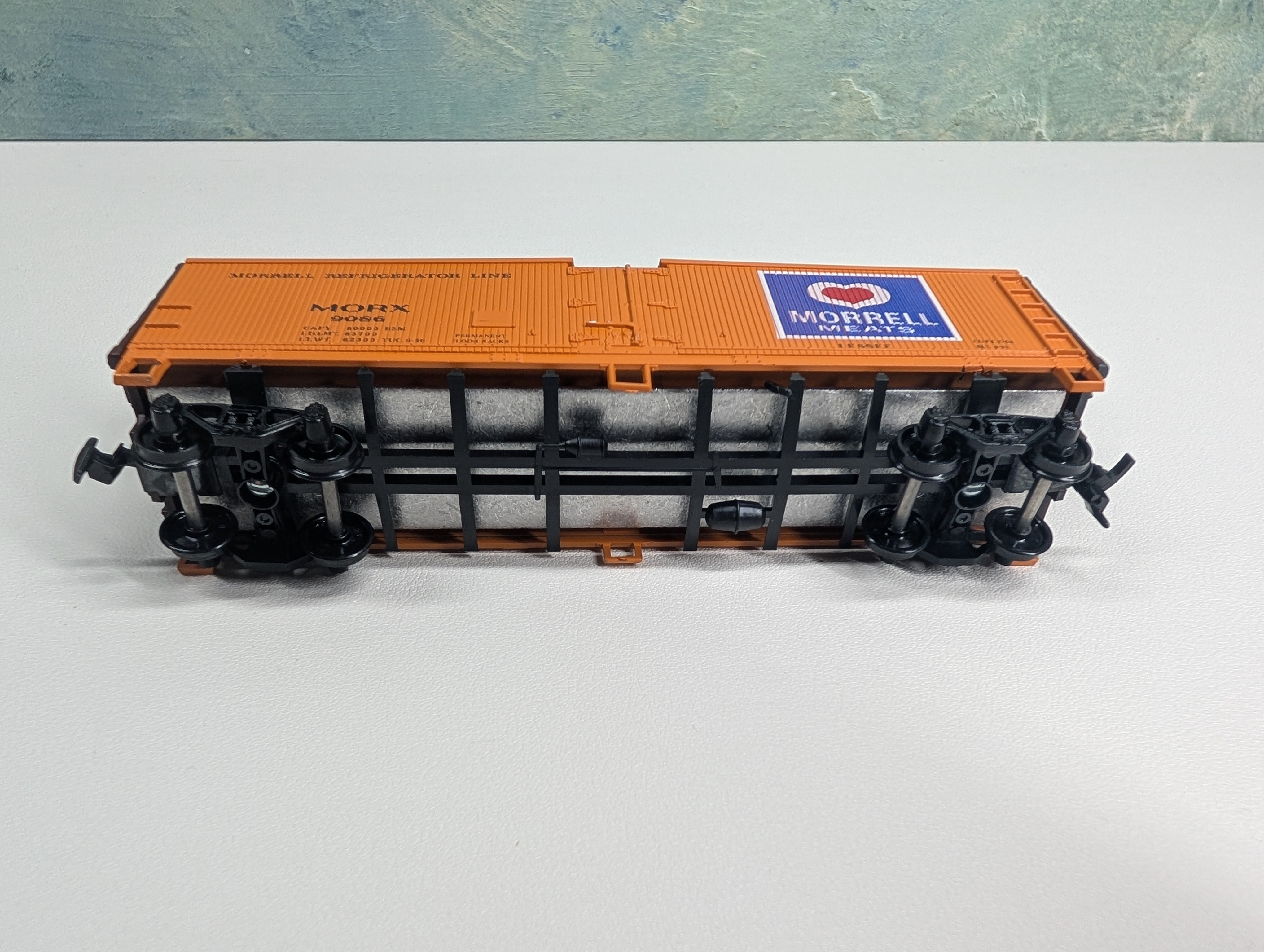USED Athearn HO Scale 40' Reefer Morrell Meats MORX #9086