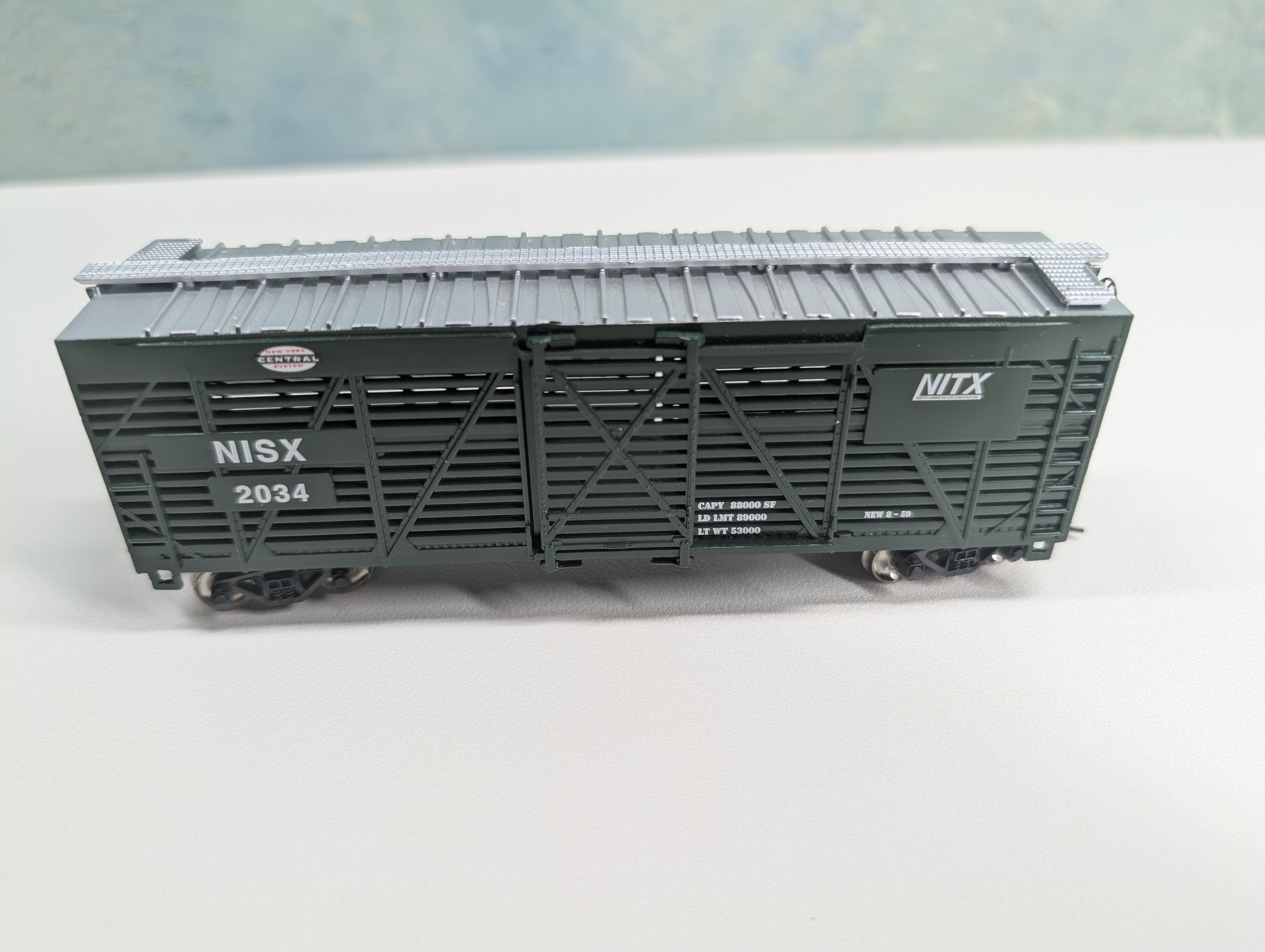 USED Bachmann 18520 HO Scale 40' Cattle Stock Car New York Central NISX #2034