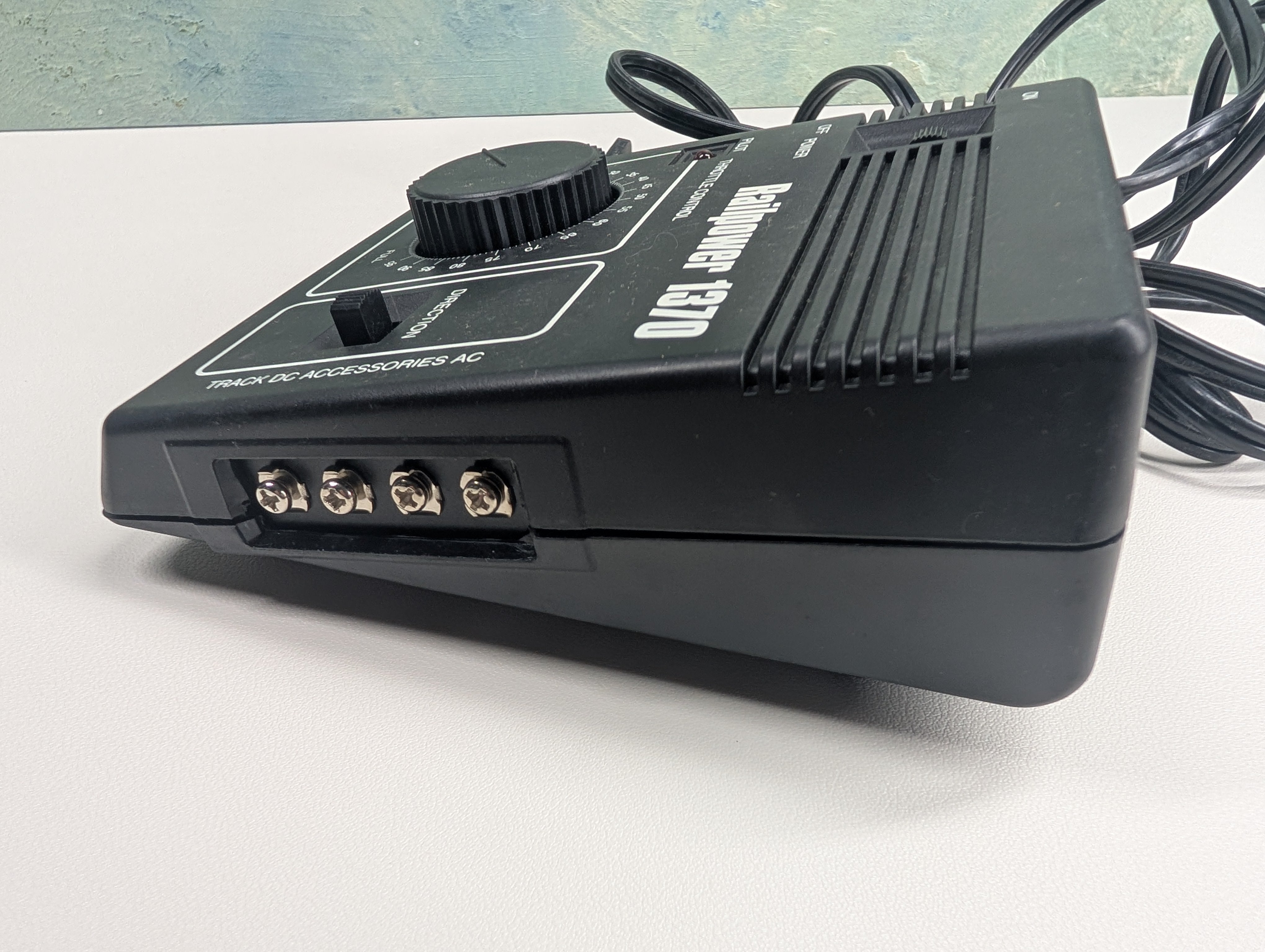 USED MRC MULTI Scale Railpower 1370 Model Train 18 VA Powerpack (HO & N) Tested