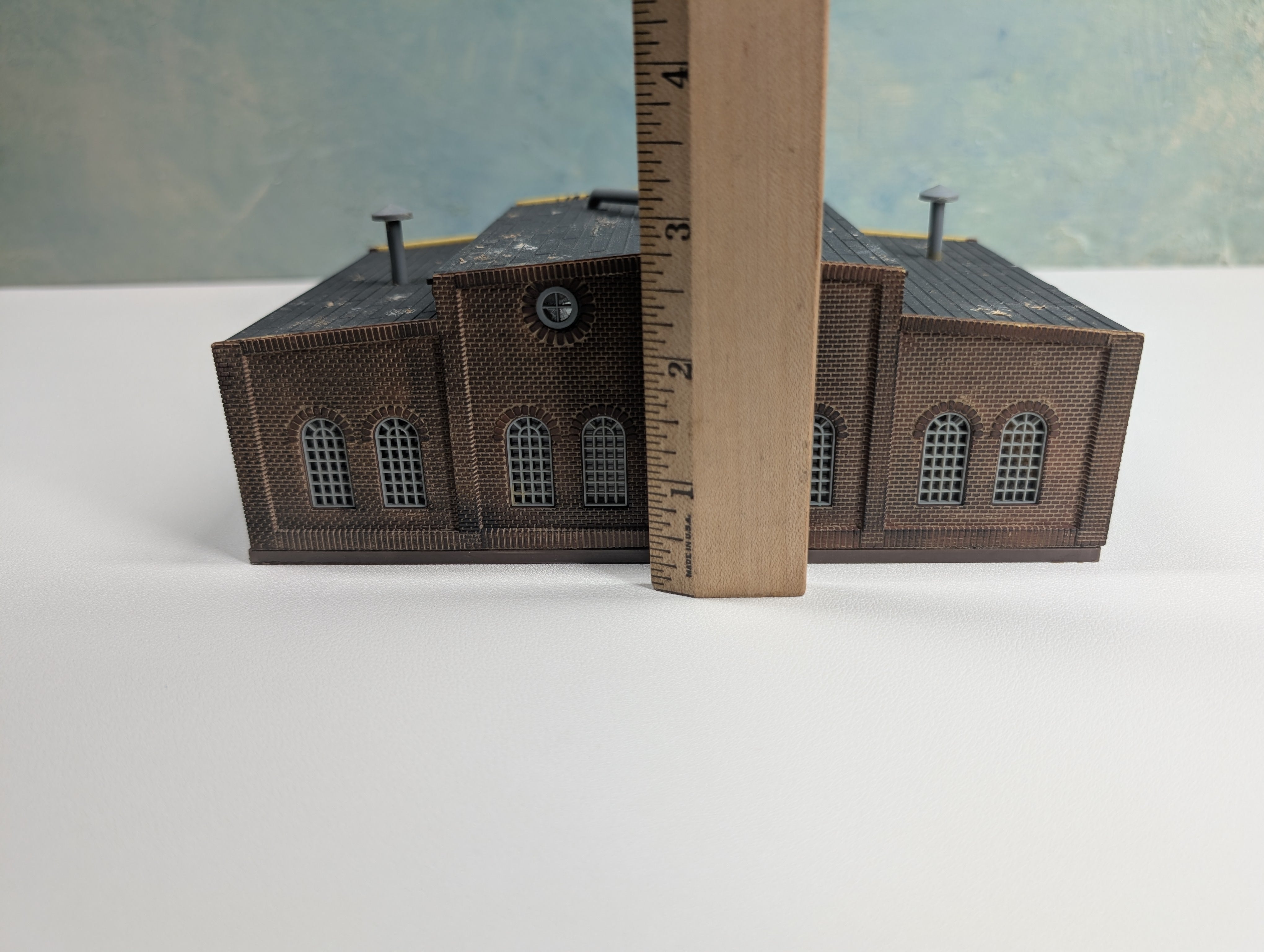 USED Walthers HO Scale Small Brick Warehouse, Small Manufacturing Factory