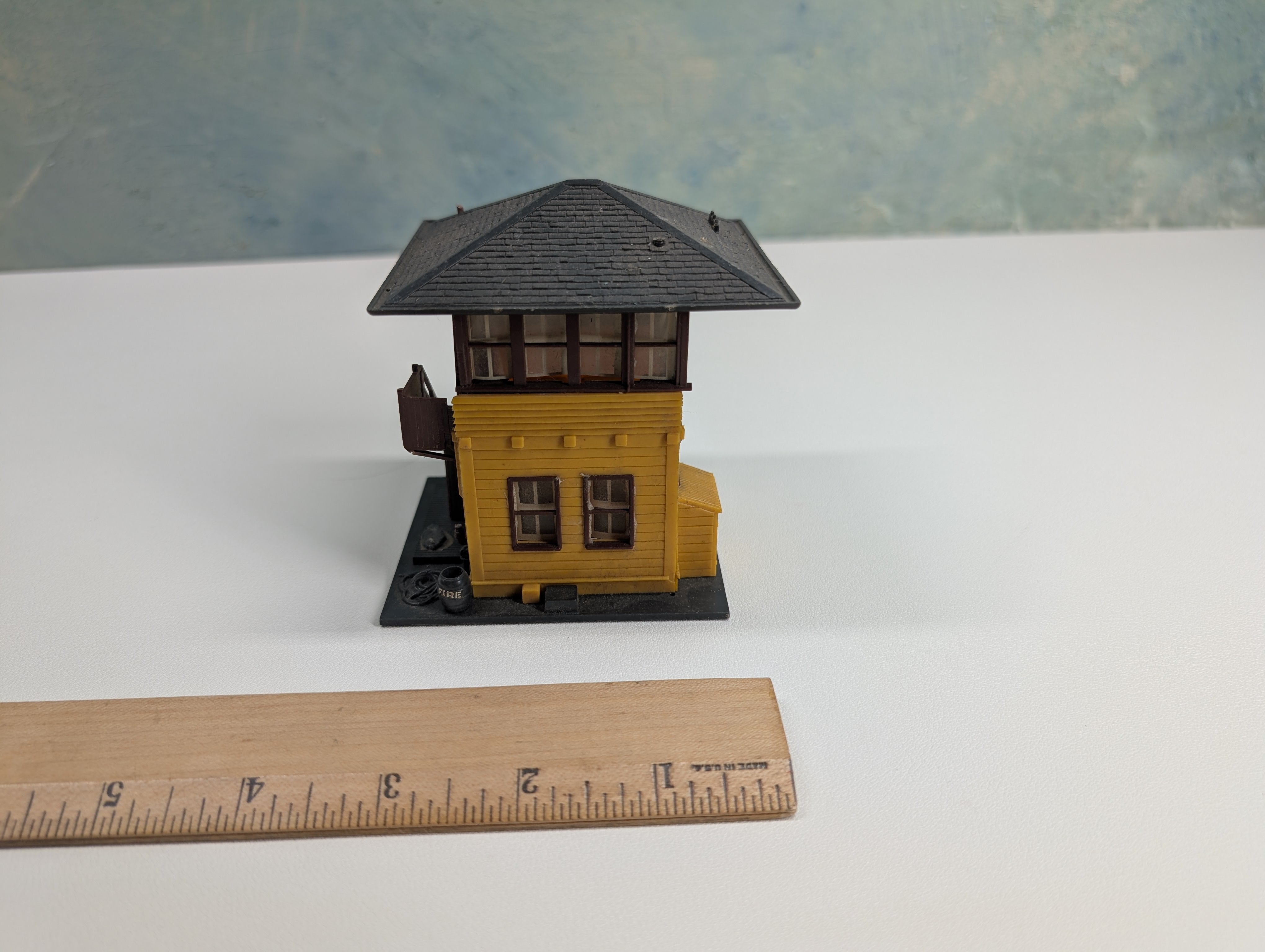 USED REVELL HO Scale Junction Tower