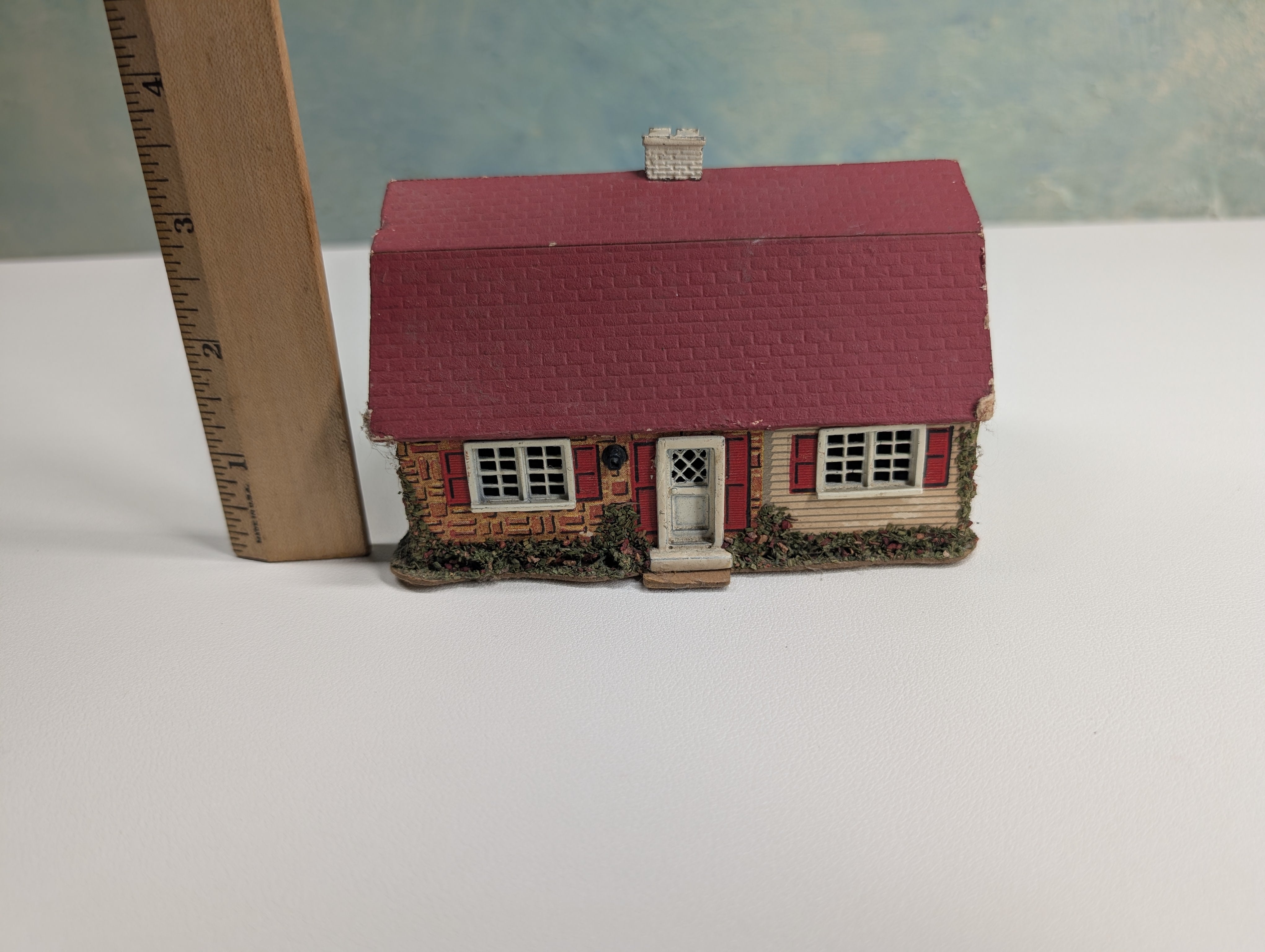 USED Ideal Models B250 HO Scale Dutch Colonial Home