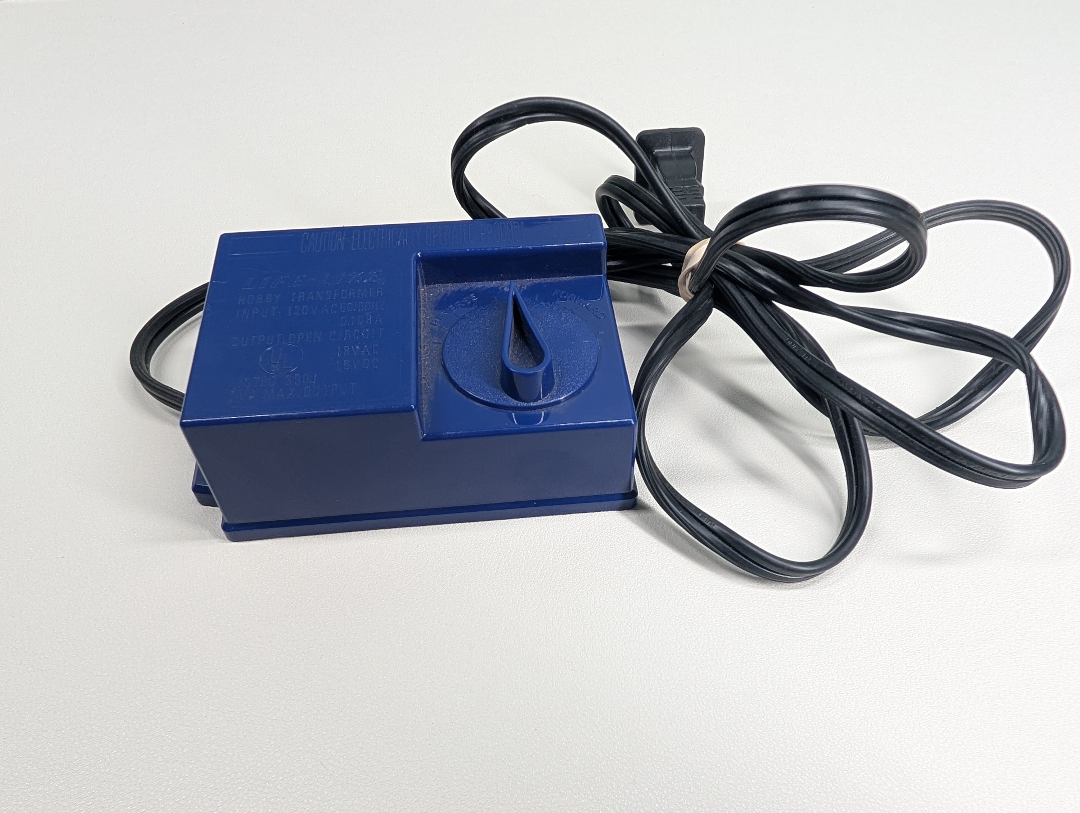 USED Life-Like MULTI Scale Dark Blue Hobby Transformer (HO & N) Tested