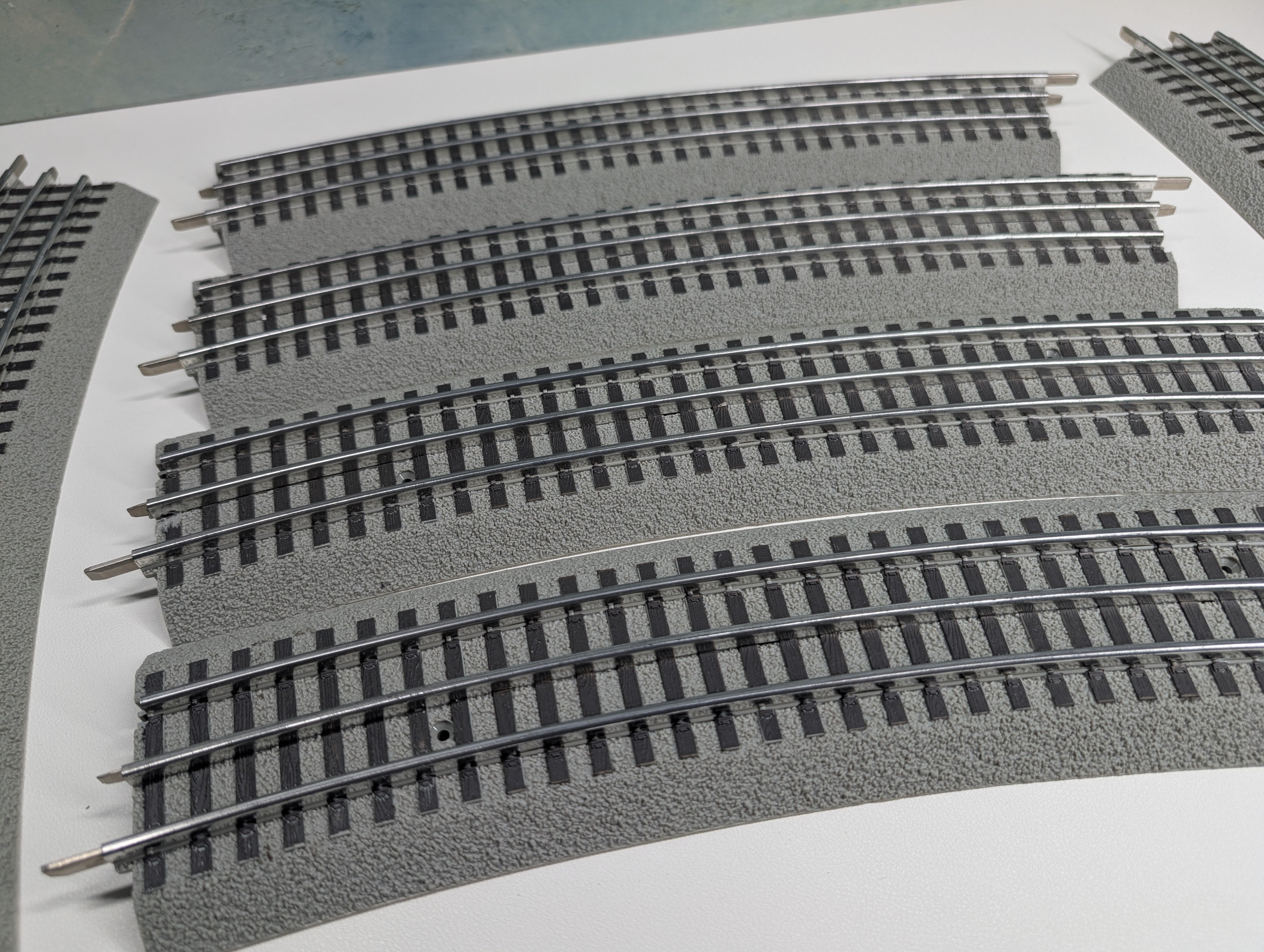 USED Lionel O Fastrack O72 Track, 072 Curve (6 pcs)